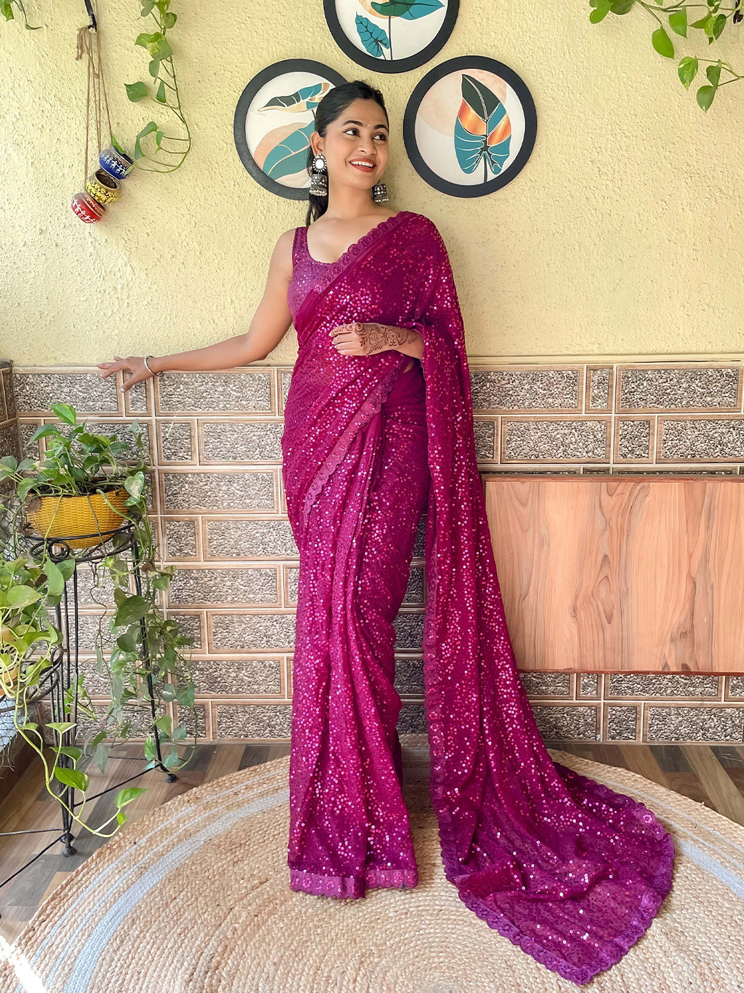 

Mitera Pink Sequinned Embellished Saree