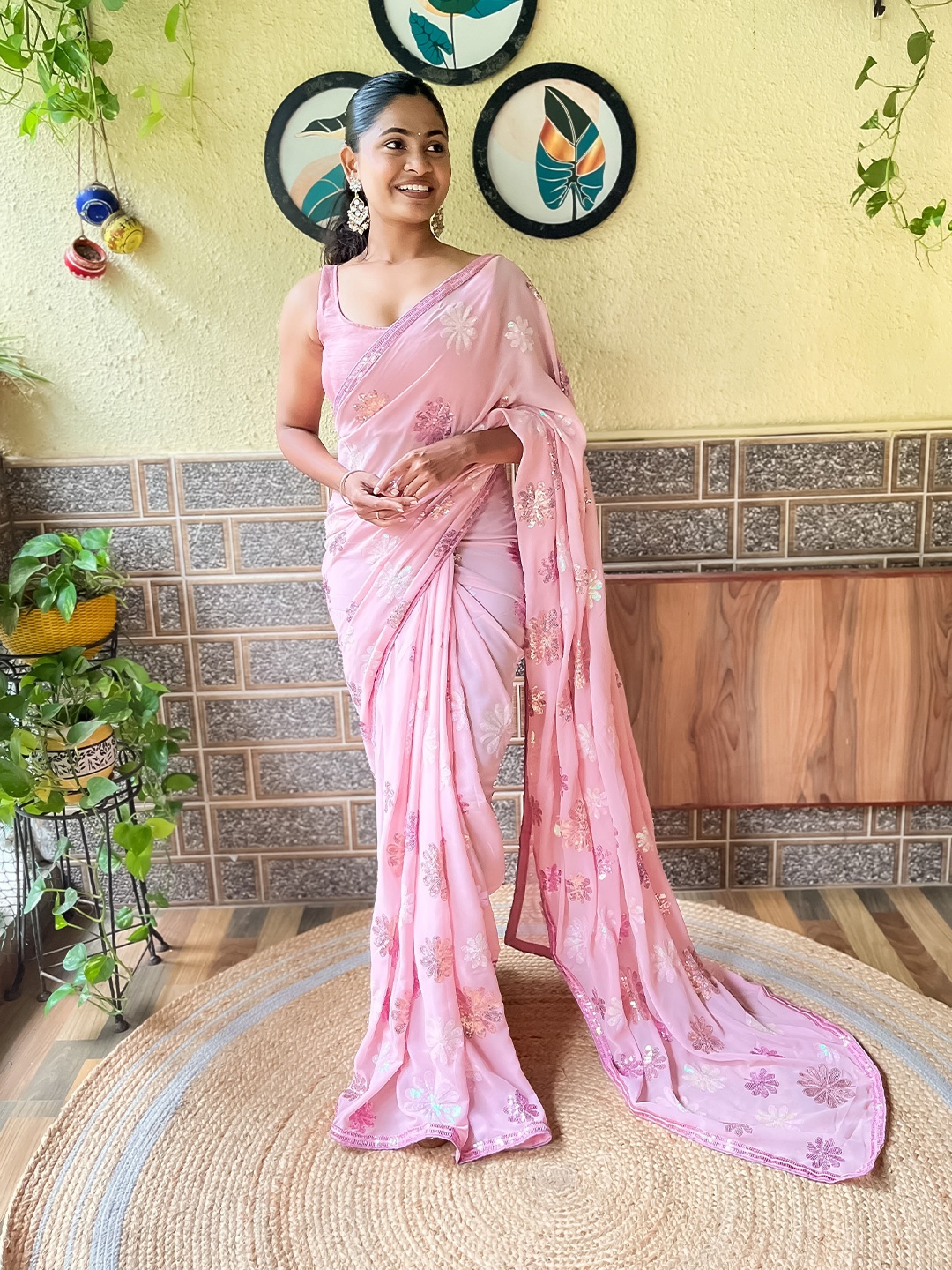 

Mitera Floral Embellished Sequinned Saree, Pink