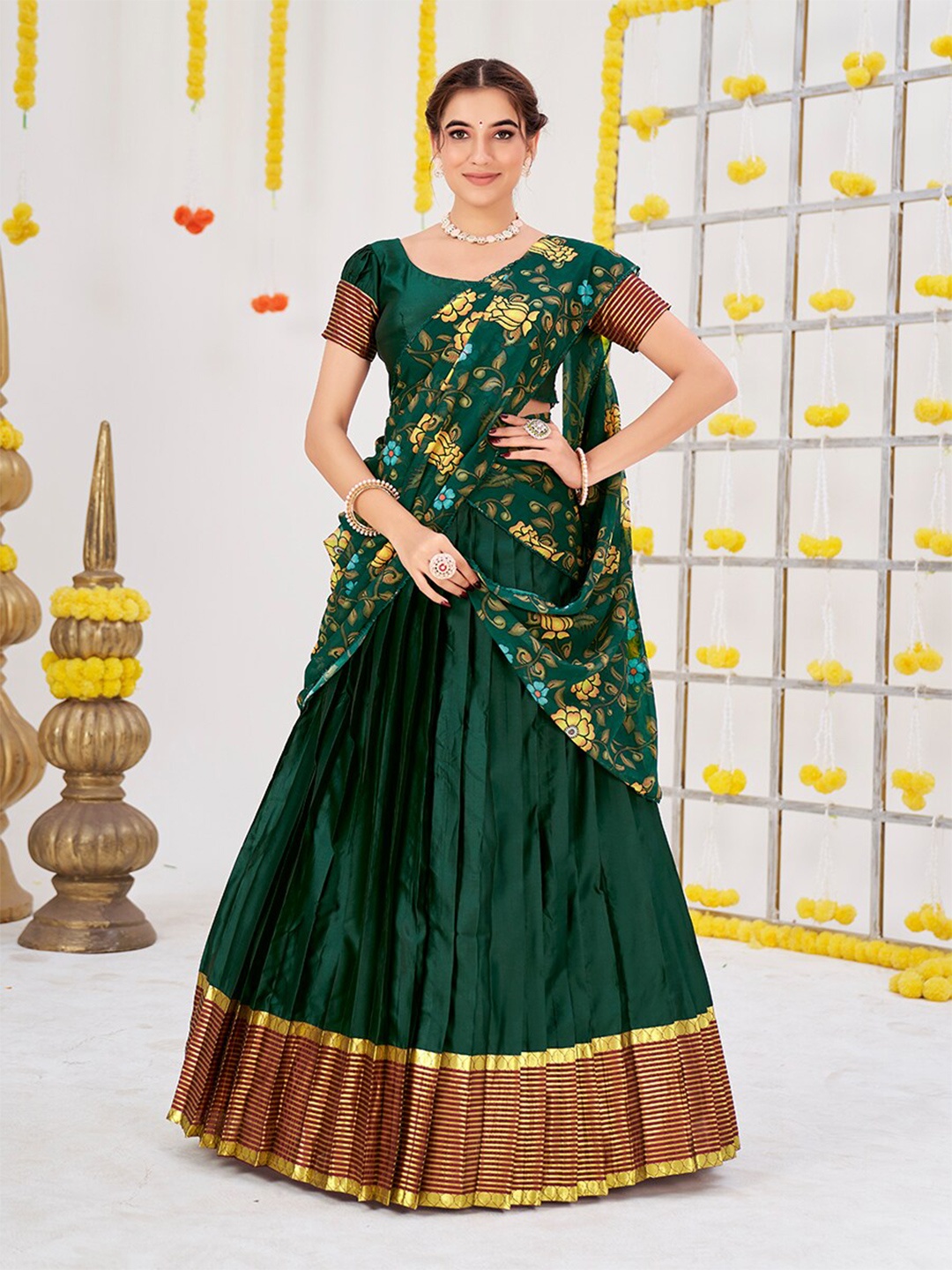 

SHOPGARB Semi-Stitched Lehenga & Unstitched Blouse With Dupatta, Green