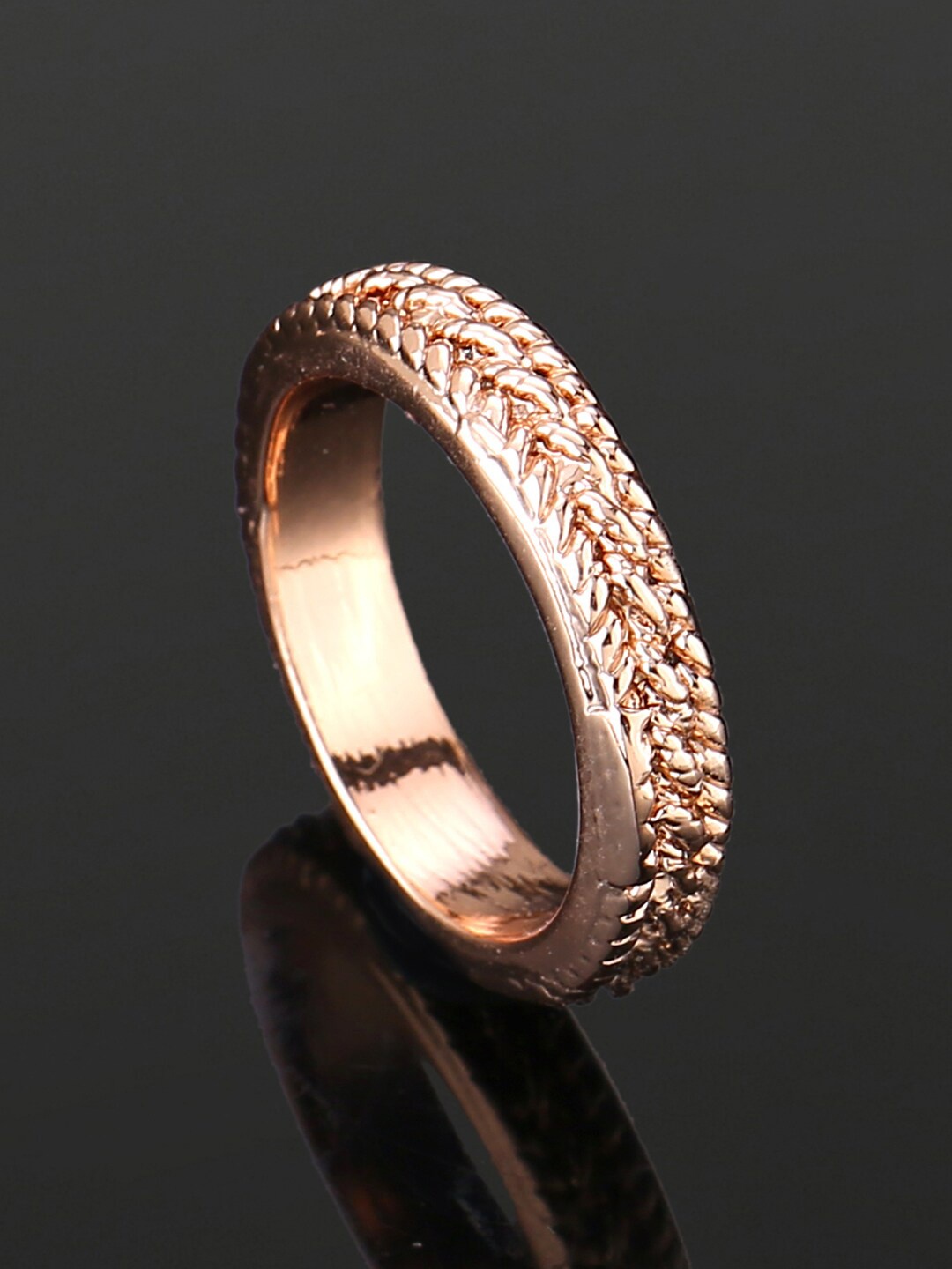 

Estele Rose Gold-Plated Textured Finger Ring