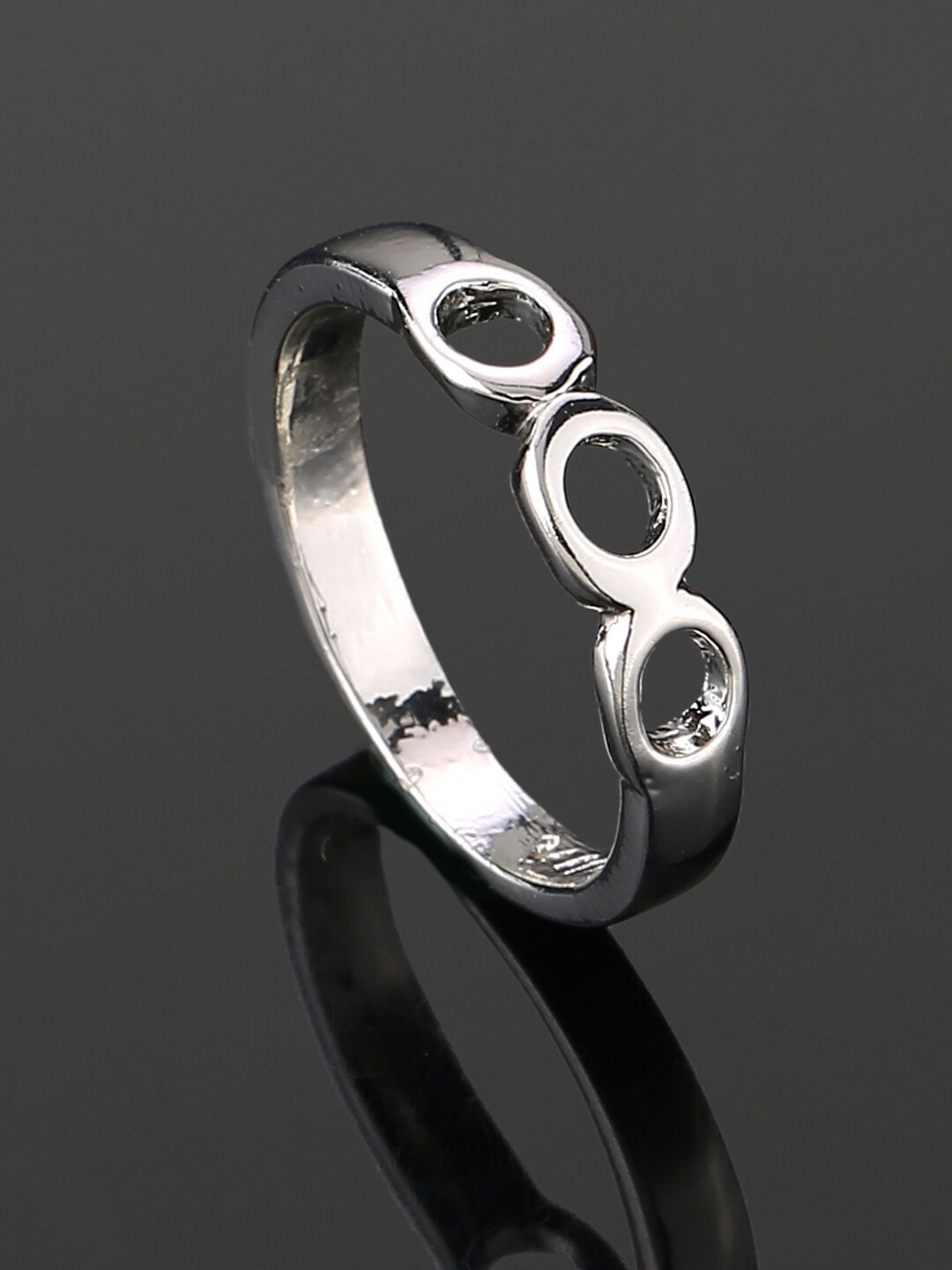 

Estele Rhodium-Plated Finger Ring, Silver