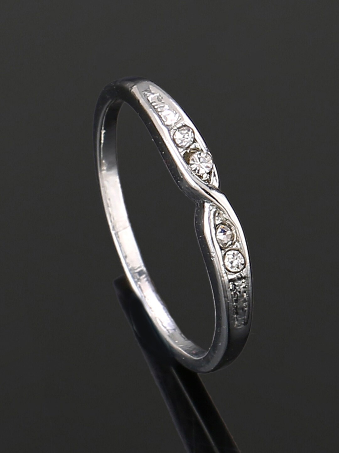 

Estele Rhodium Plated Crystal Studded Intertwined Finger Ring, Silver