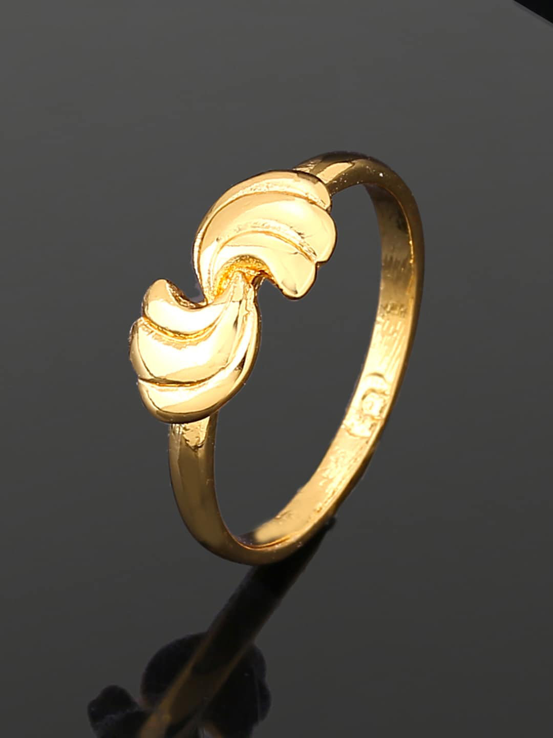 

Estele Gold-Plated Twisted Wing Slip-On Finger Ring