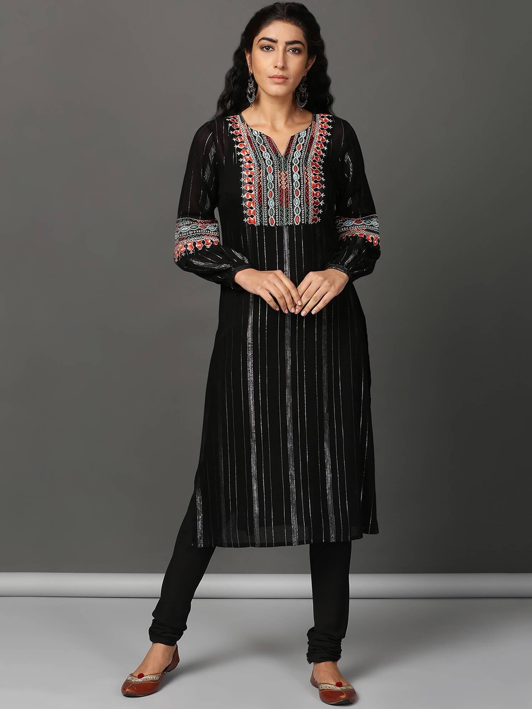 

NUHH Striped Puffed Sleeves Thread Work Detaight Kurta With Leggings, Black