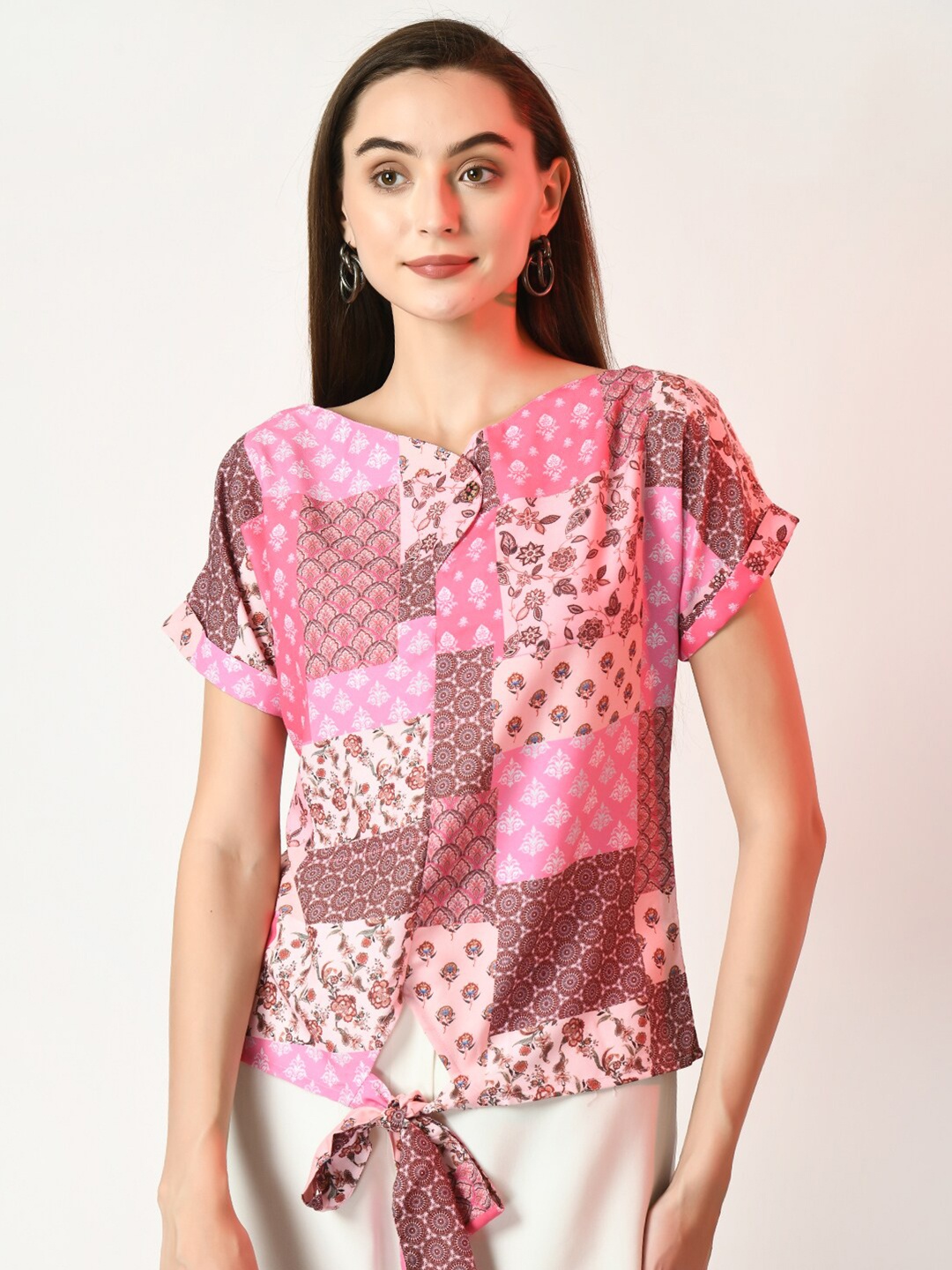 

Myshka Abstract Printed V-Neck Extended Sleeves Top, Pink