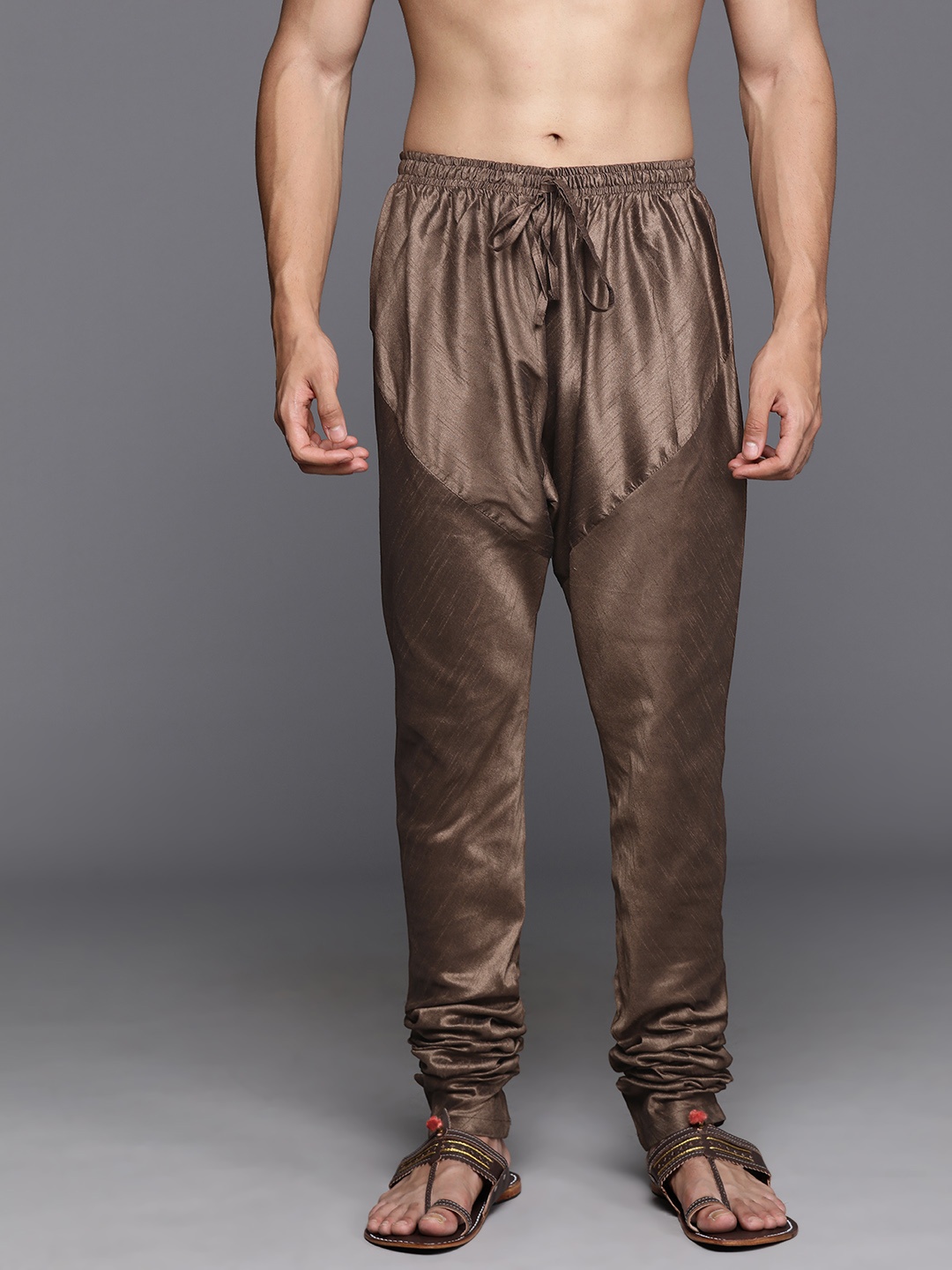 

Manu Men Solid Ankle-Length Churidar, Brown