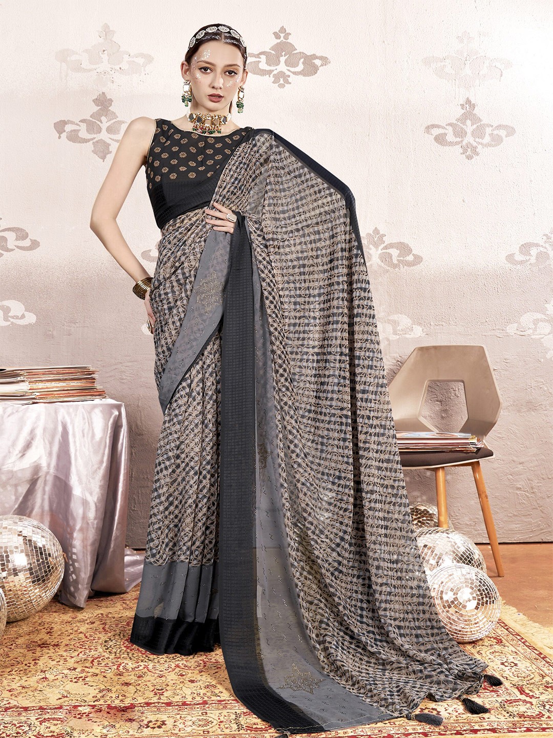 

KALINI Floral Printed Pure Georgette Saree, Black