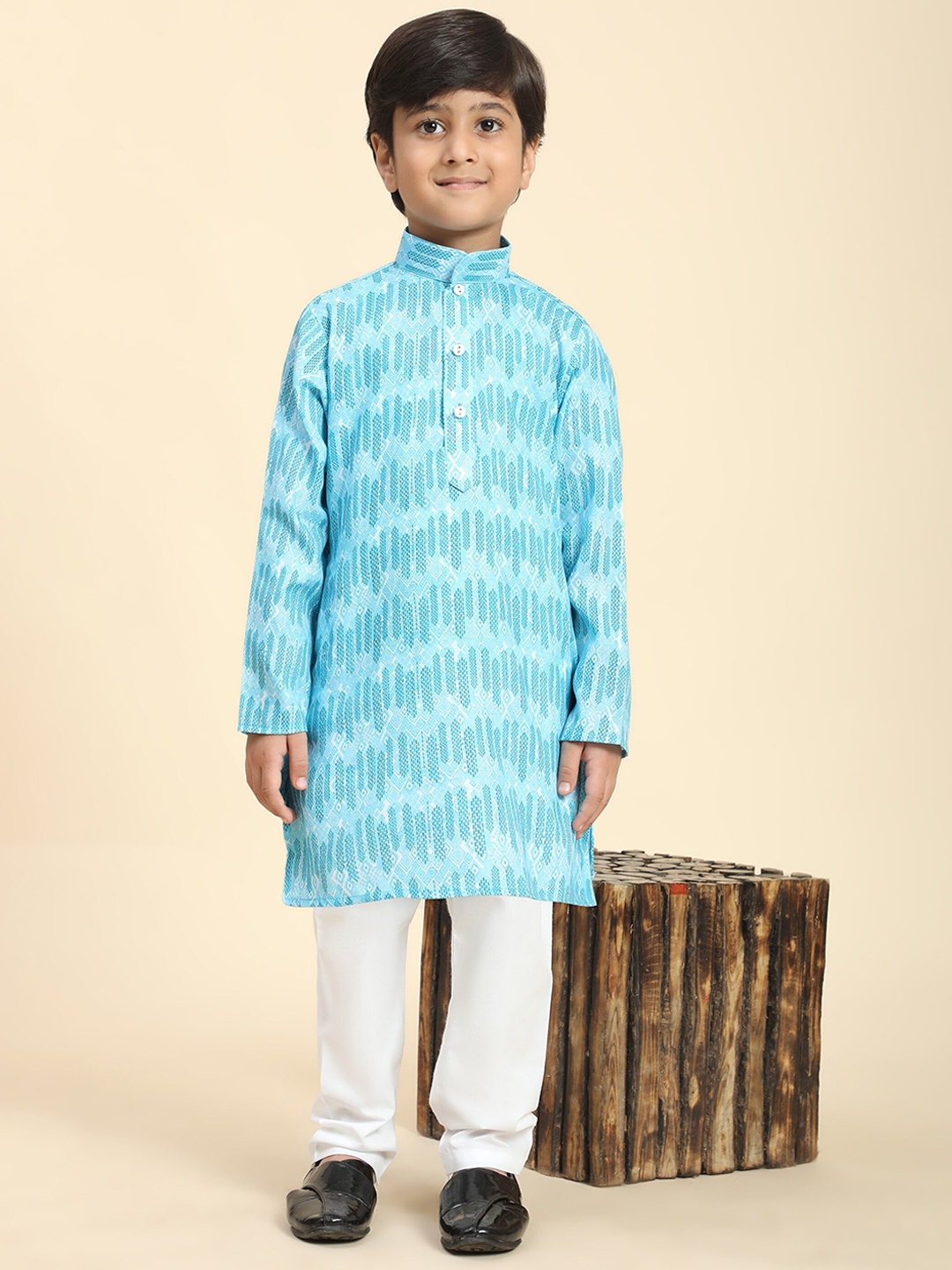 

Pro-Ethic STYLE DEVELOPER Boys Geometric Printed Mandarin Collar Kurta & Pyjamas, Blue