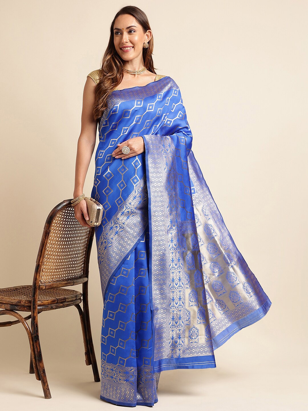 

KALINI Blue & Gold-Toned Geometric Woven Design Zari Silk Blend Kanjeevaram Saree