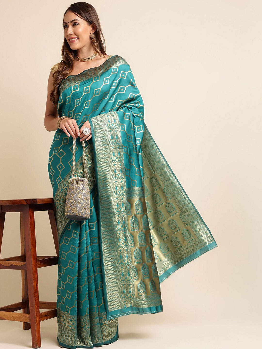 

KALINI Woven Design Zari Kanjeevaram Saree, Green