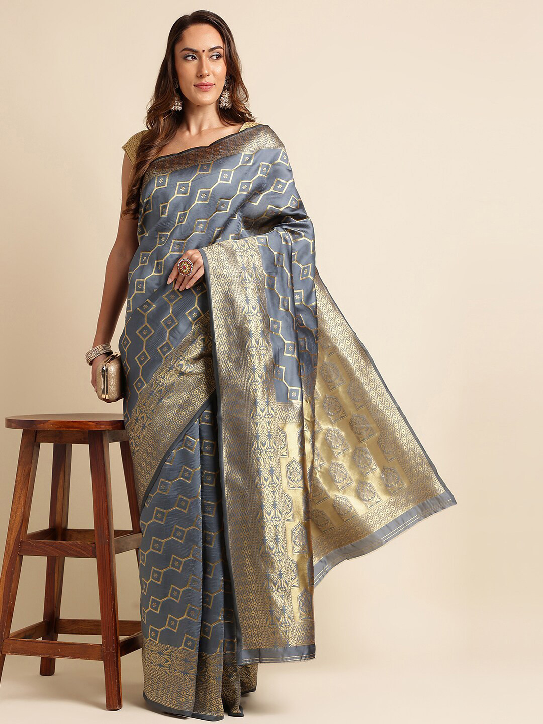 

KALINI Woven Design Zari Kanjeevaram Saree, Grey