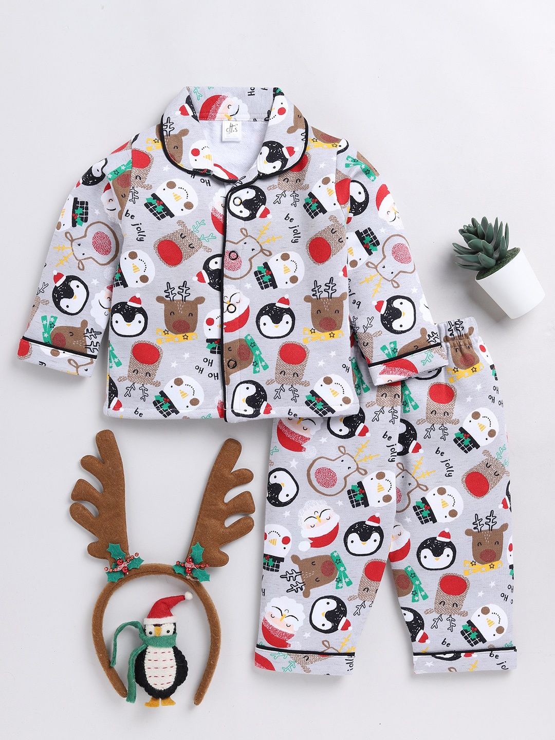 

Clt.s Kids Graphic Printed Night suit, Grey