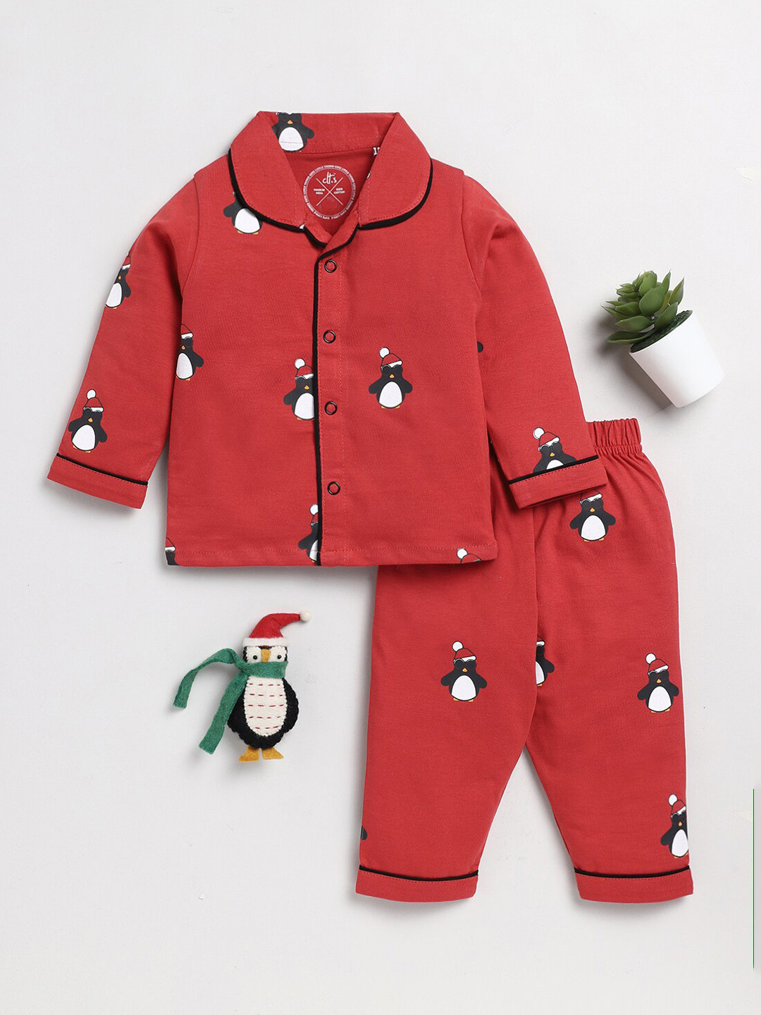 

Clt.s Infants Graphic Printed Pure Cotton Night suit, Red