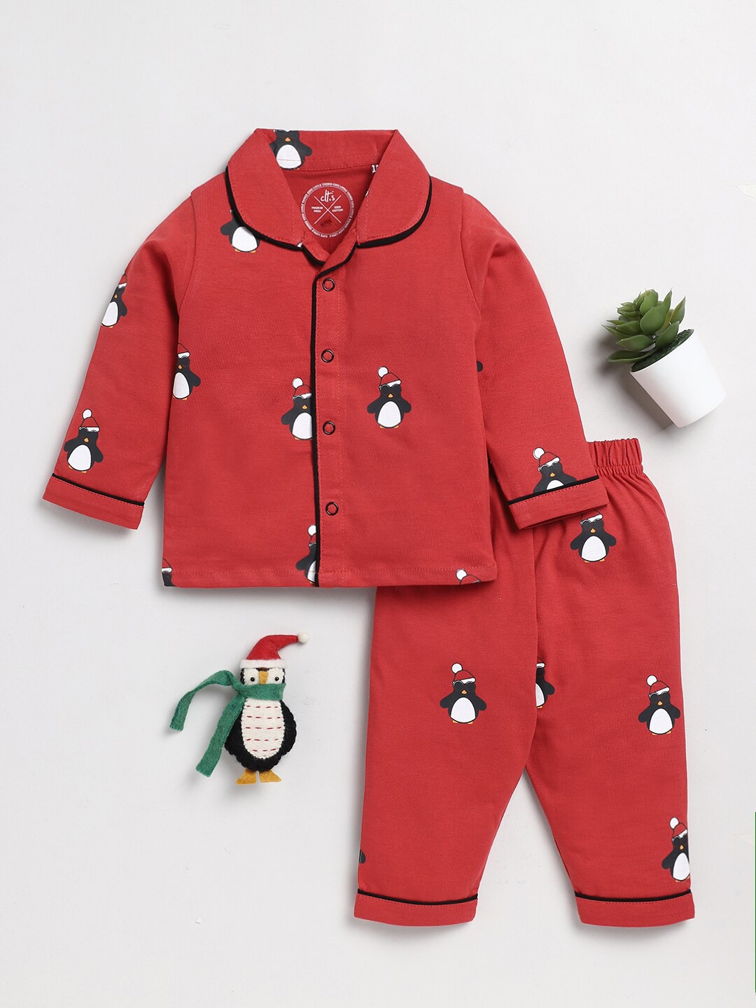 

Clt.s Kids Graphic Printed Pure Cotton Night suit, Red
