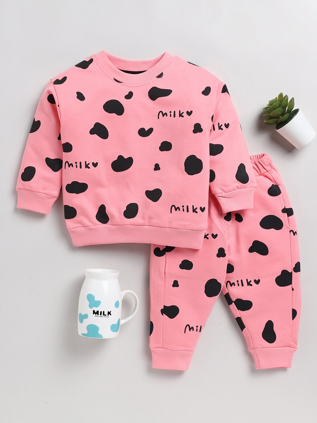 

Clt.s Unisex Kids Printed Pure Cotton Night suit, Pink