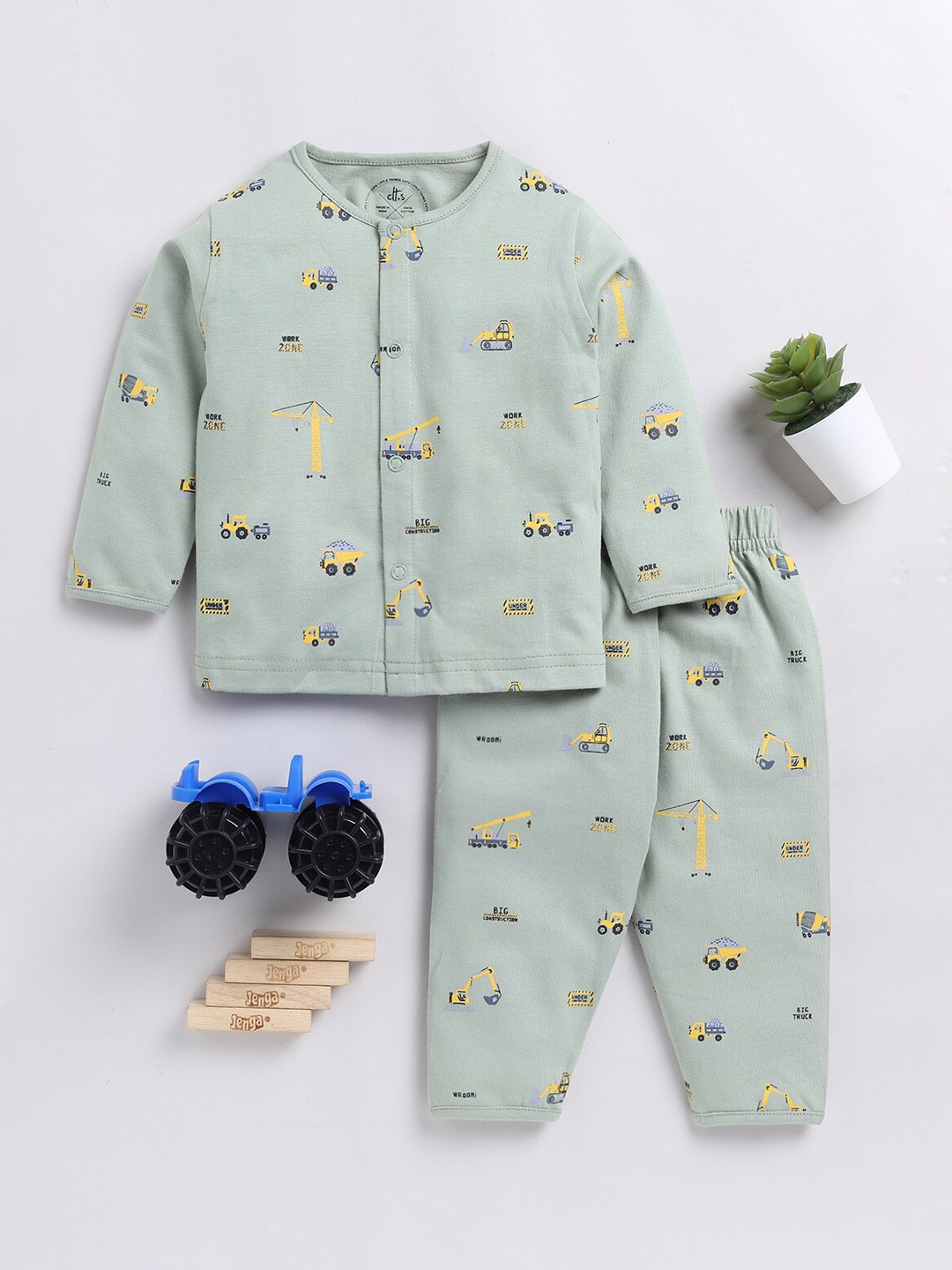 

Clt.s Infants Graphic Printed Pure Cotton Night suit, Green
