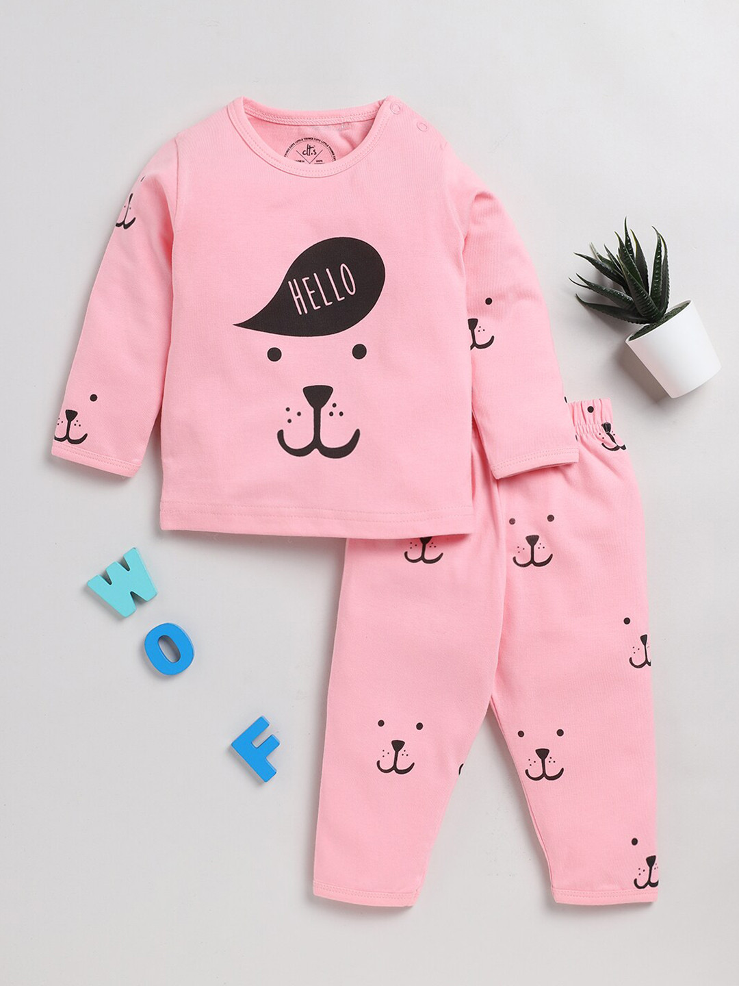 

Clt.s Kids Graphic Printed Night suit, Pink