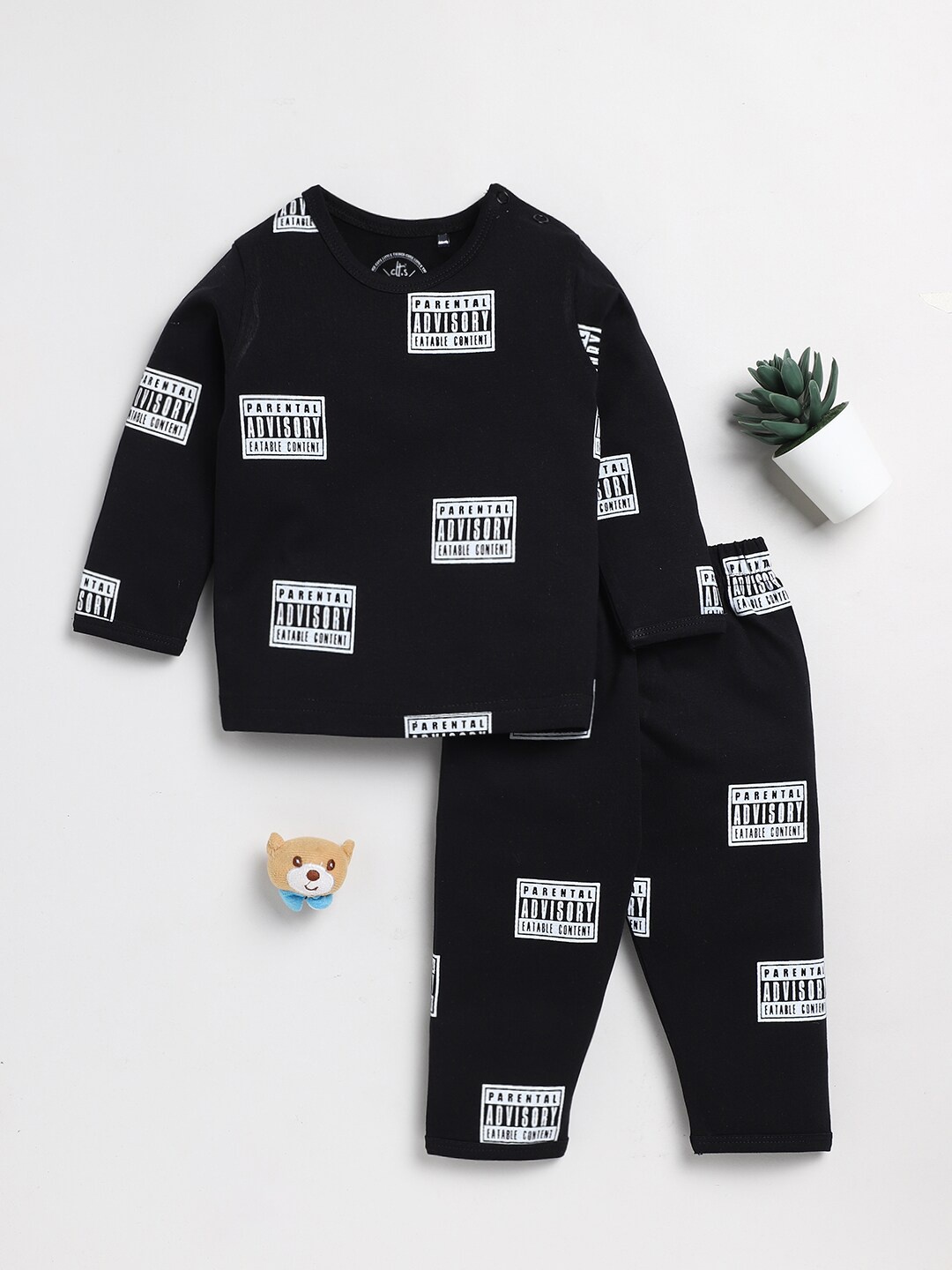 

Clt.s Kids Typography Printed Pure Cotton Night Suit, Black