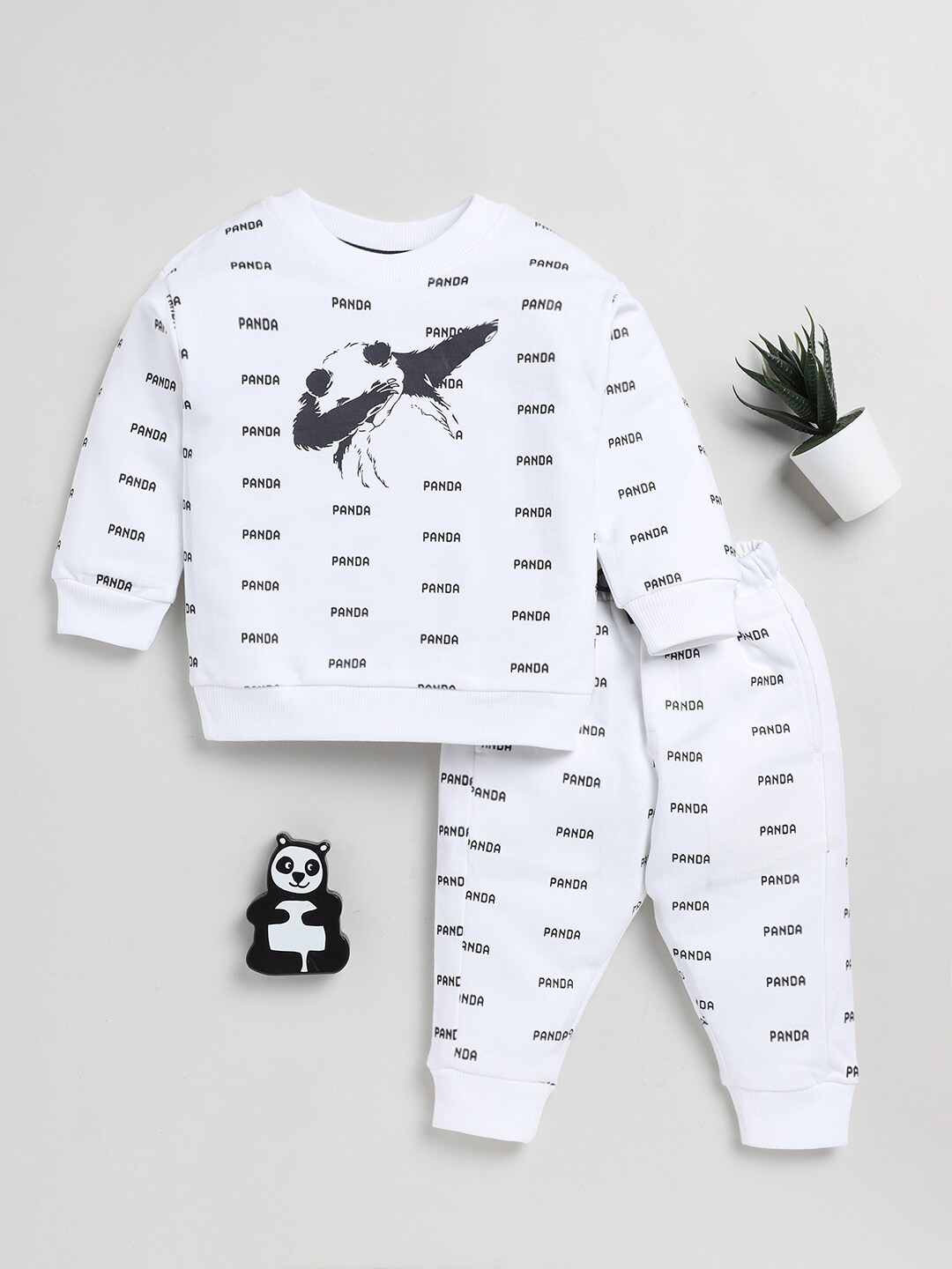 

Clt.s Infants Printed Cotton Top And Pyjamas Night Suit, White