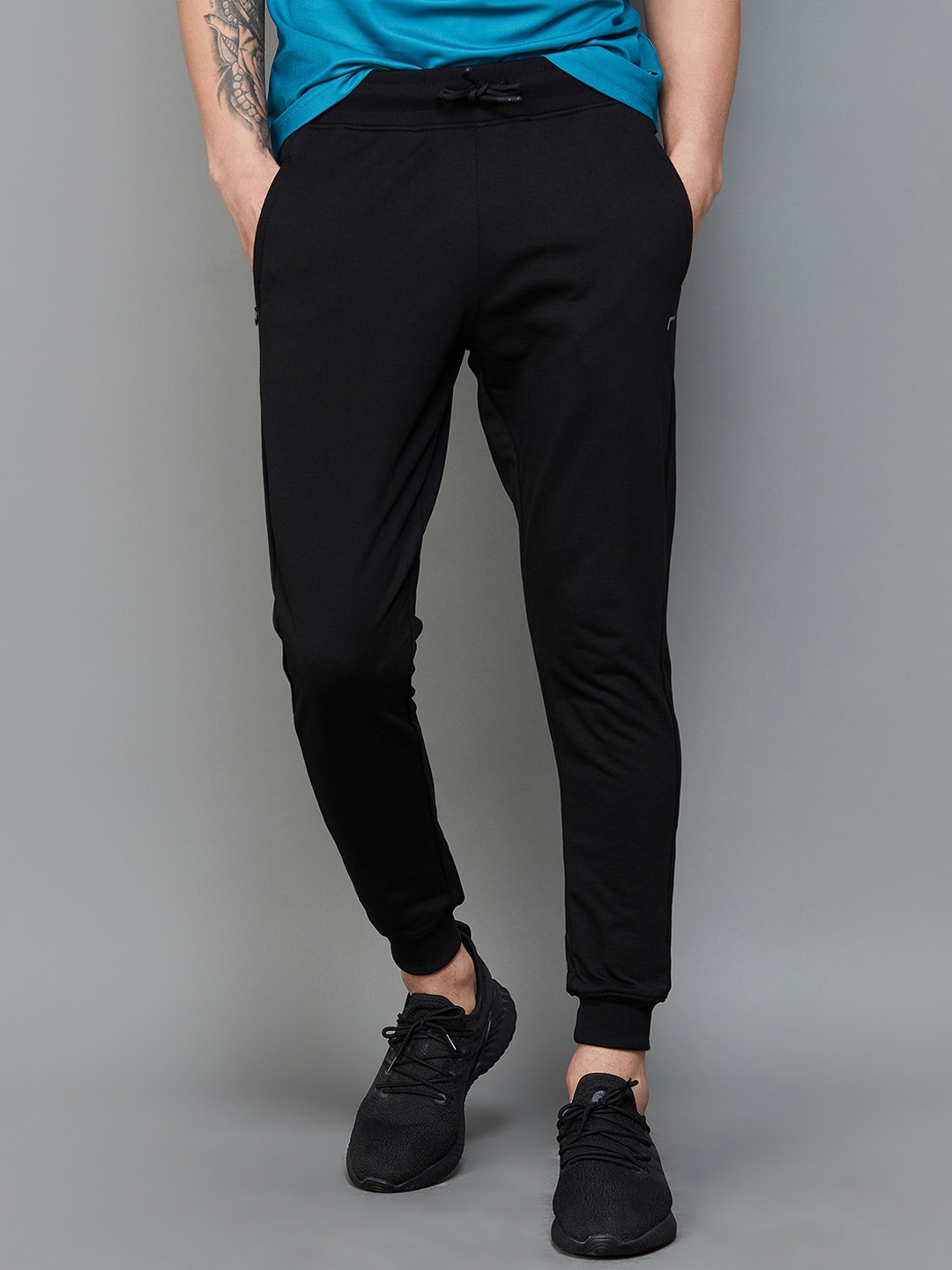 

Fame Forever by Lifestyle Men Mid Rise Joggers, Black