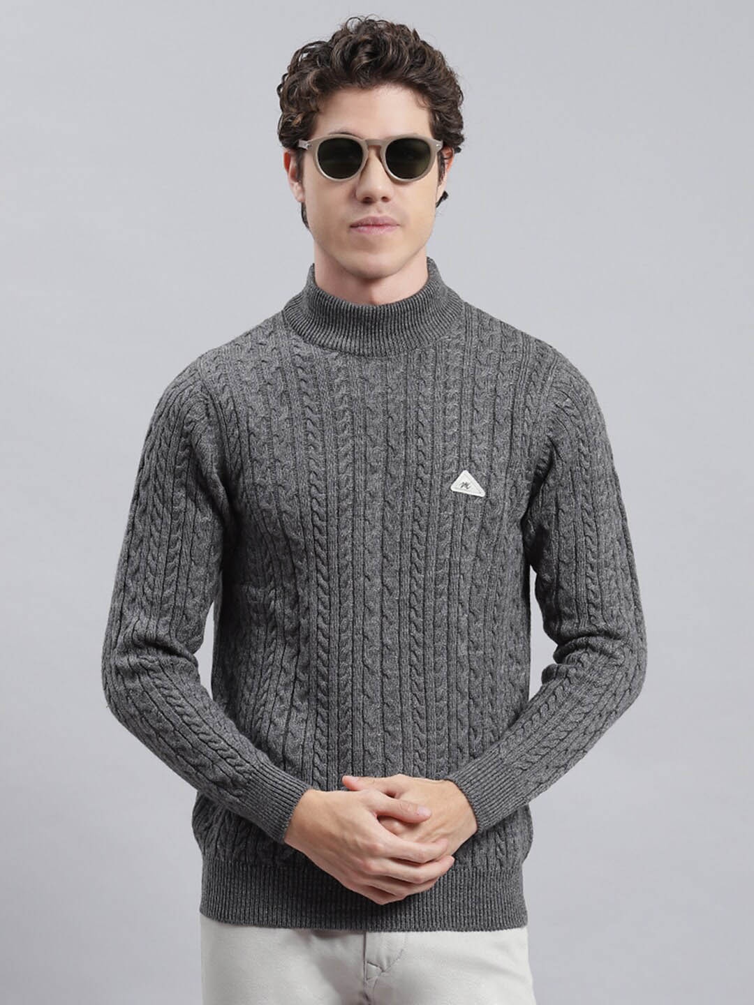 

Monte Carlo Self Design Cable Knit Turtle Neck Pullover Sweaters, Grey