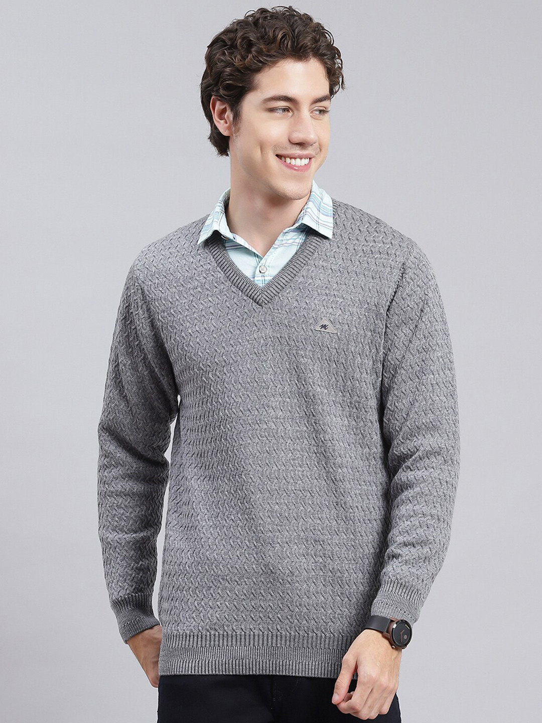 

Monte Carlo Cable Knit V-Neck Woollen Pullover, Grey