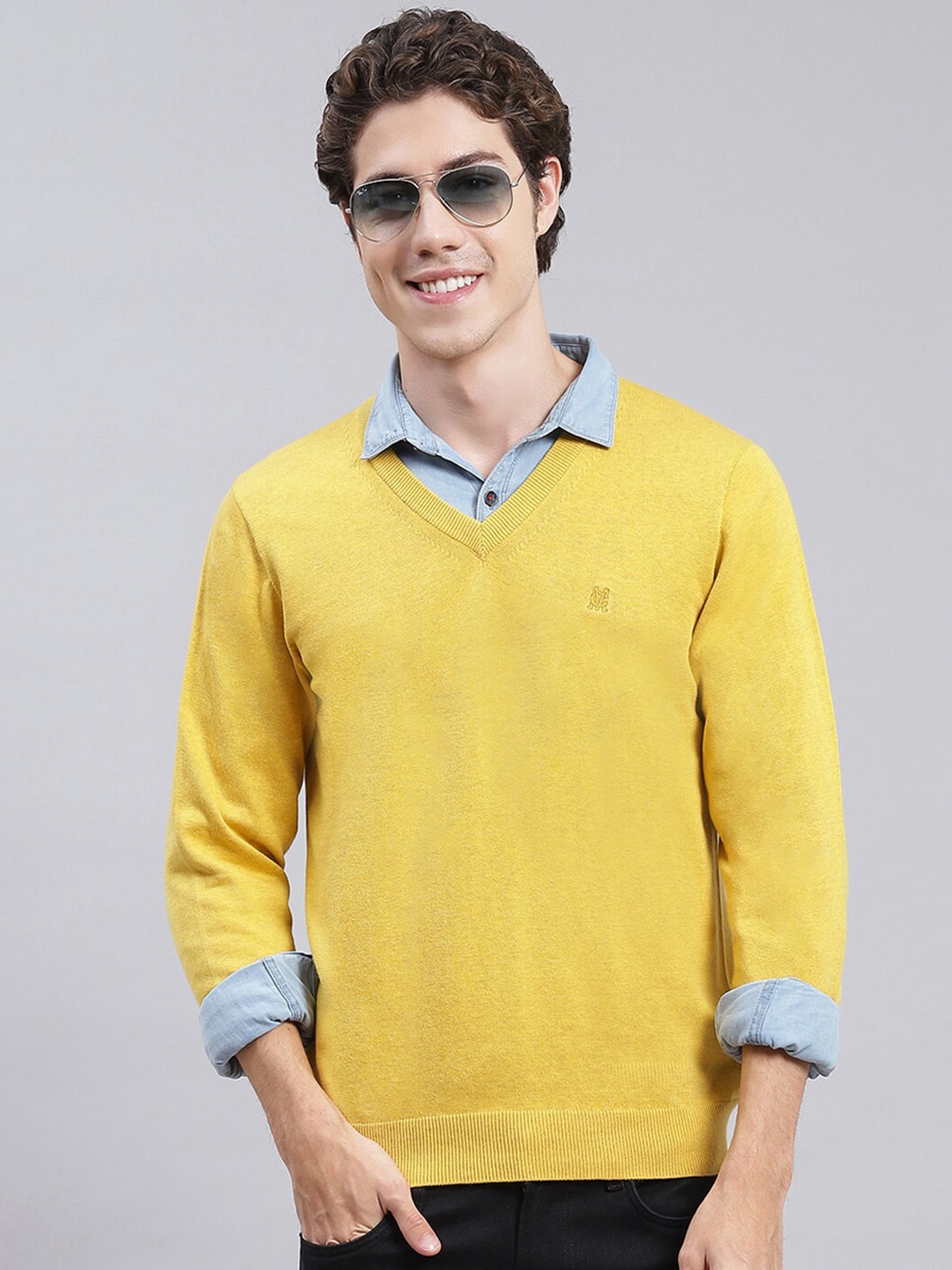 

Monte Carlo V-Neck Cotton Pullover, Yellow