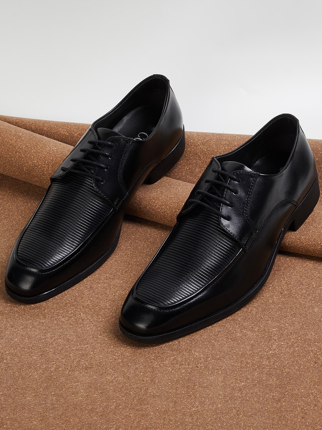 

CODE by Lifestyle Men Textured Formal Derbys, Black