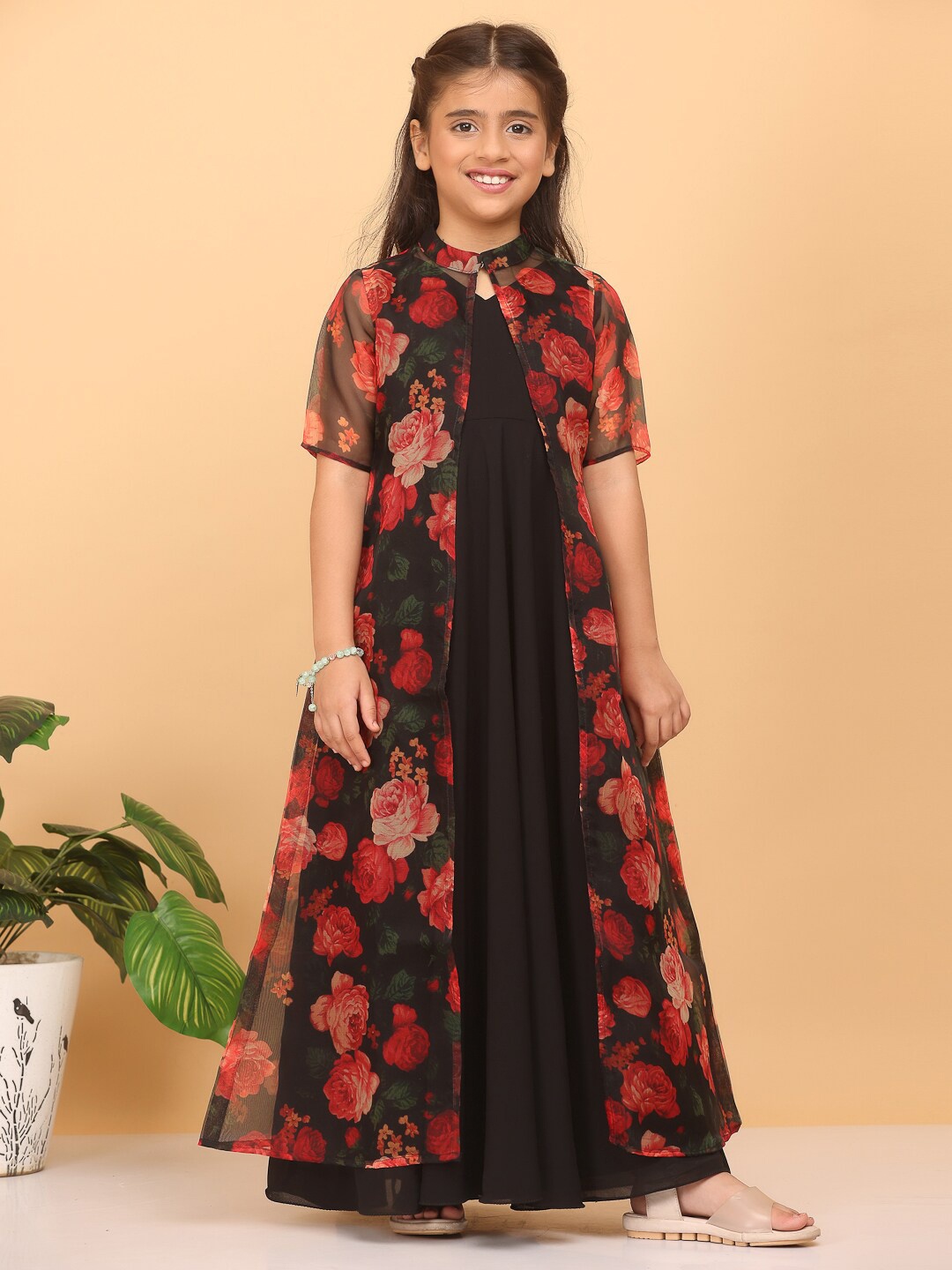 

Ethnovog Girls Floral Print Georgette Maxi Dress With Jacket, Black