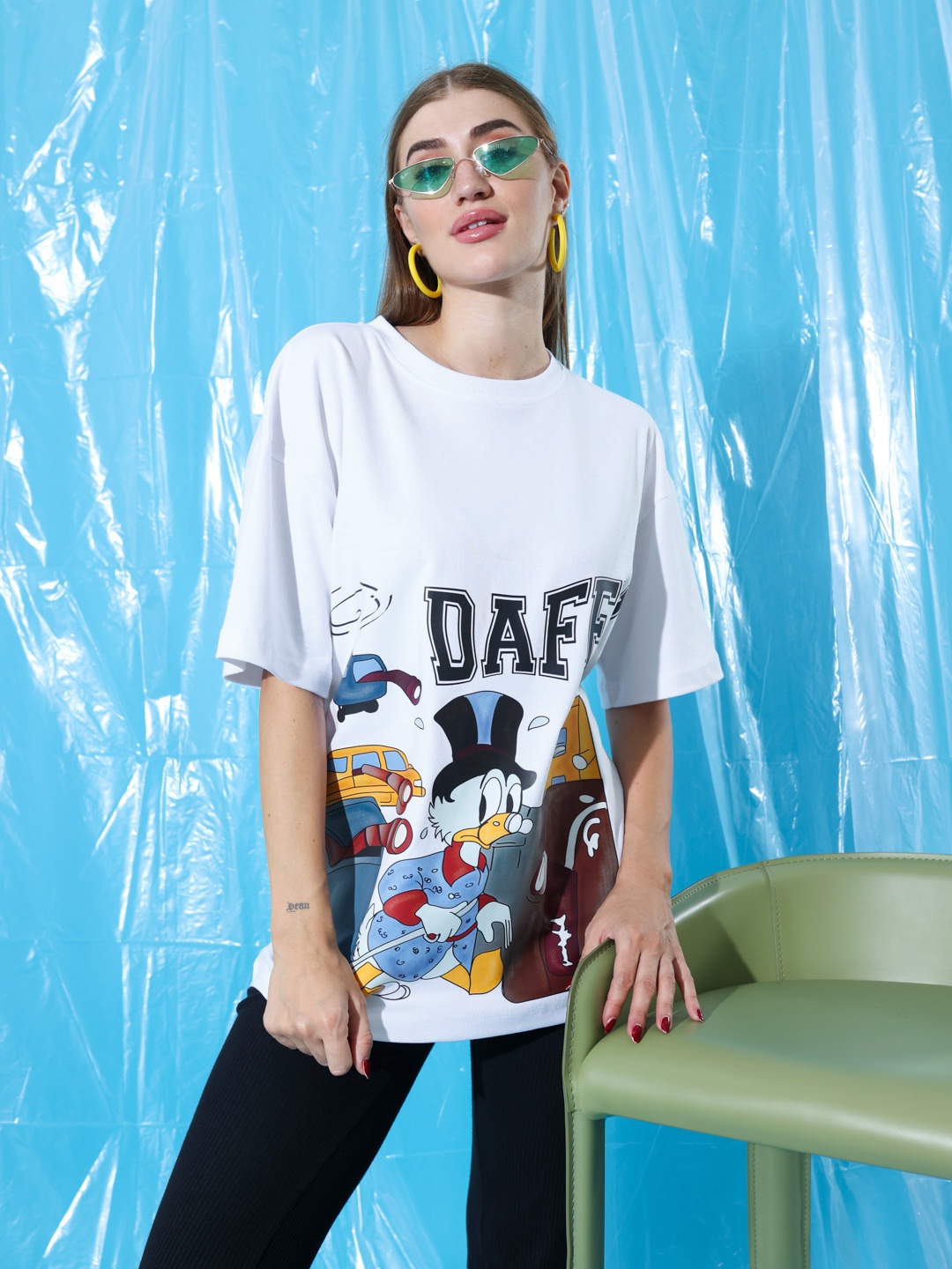 

Stylecast X Hersheinbox Printed Pure Cotton Boxy T-shirt, White
