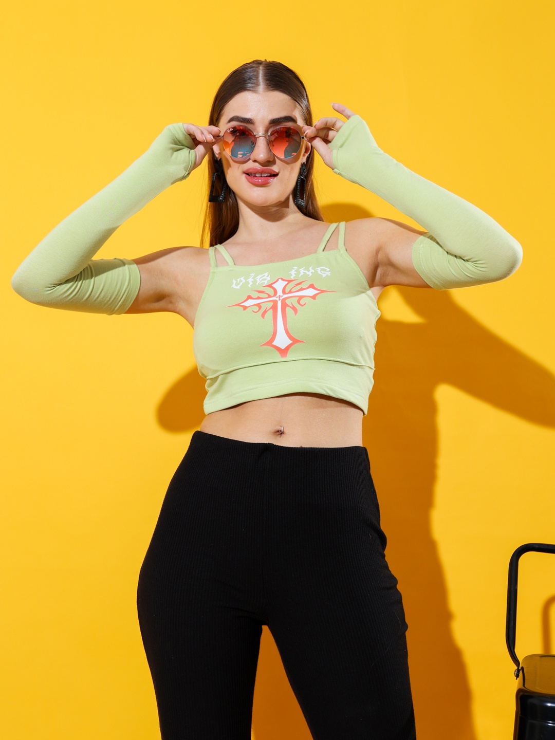 

Stylecast X Hersheinbox Conversational Print Pure Cotton Crop Top with Thumb-Hole Sleeves, Green