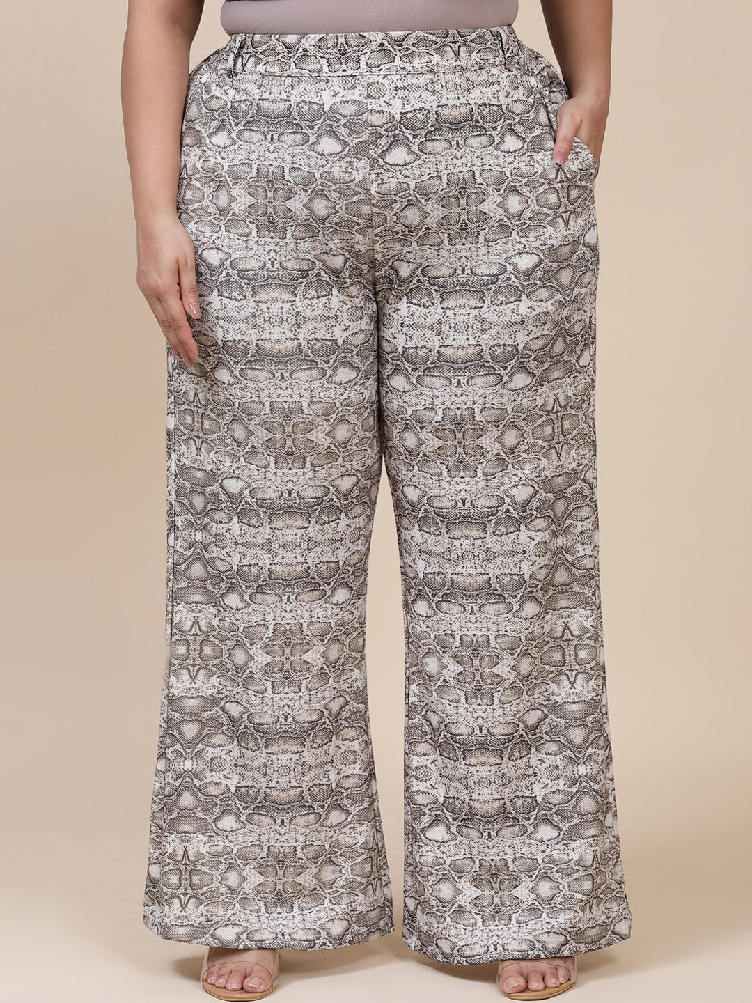 

Flambeur Women Animal Printed Relaxed High-Rise Nylon Trousers, White