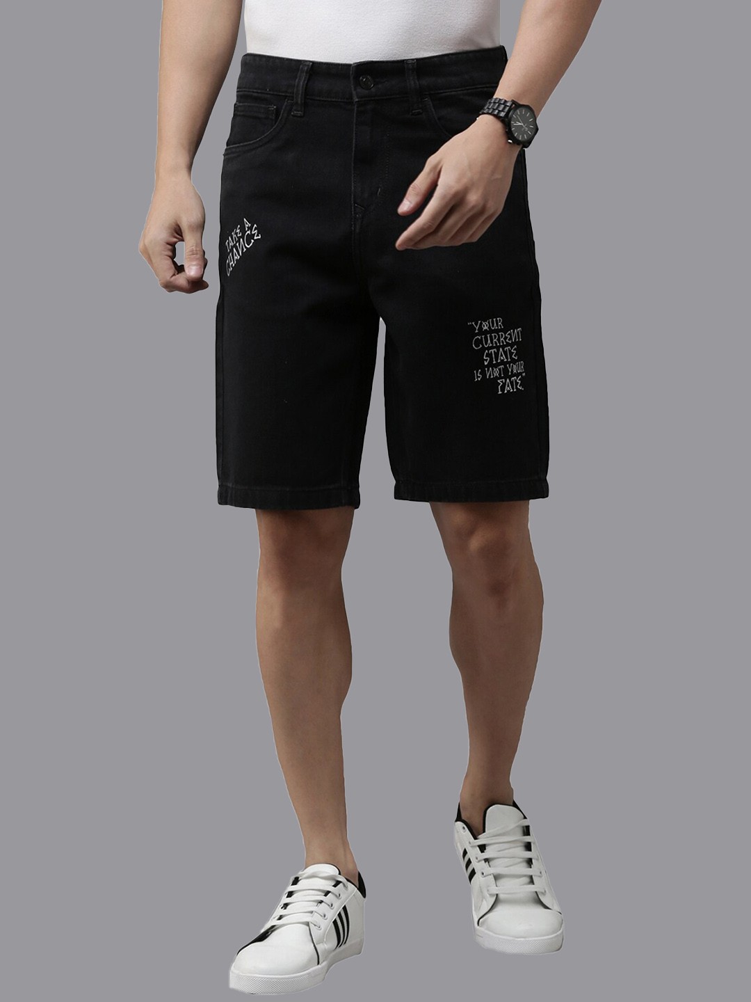 

Old Grey Men Printed Slim Fit Denim Shorts, Black