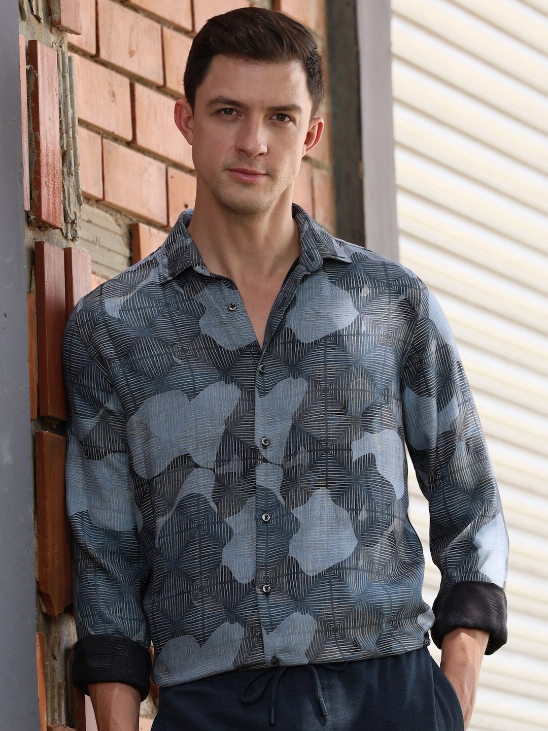 

POE Classic Slim Fit Abstract Printed Casual Shirt, Blue