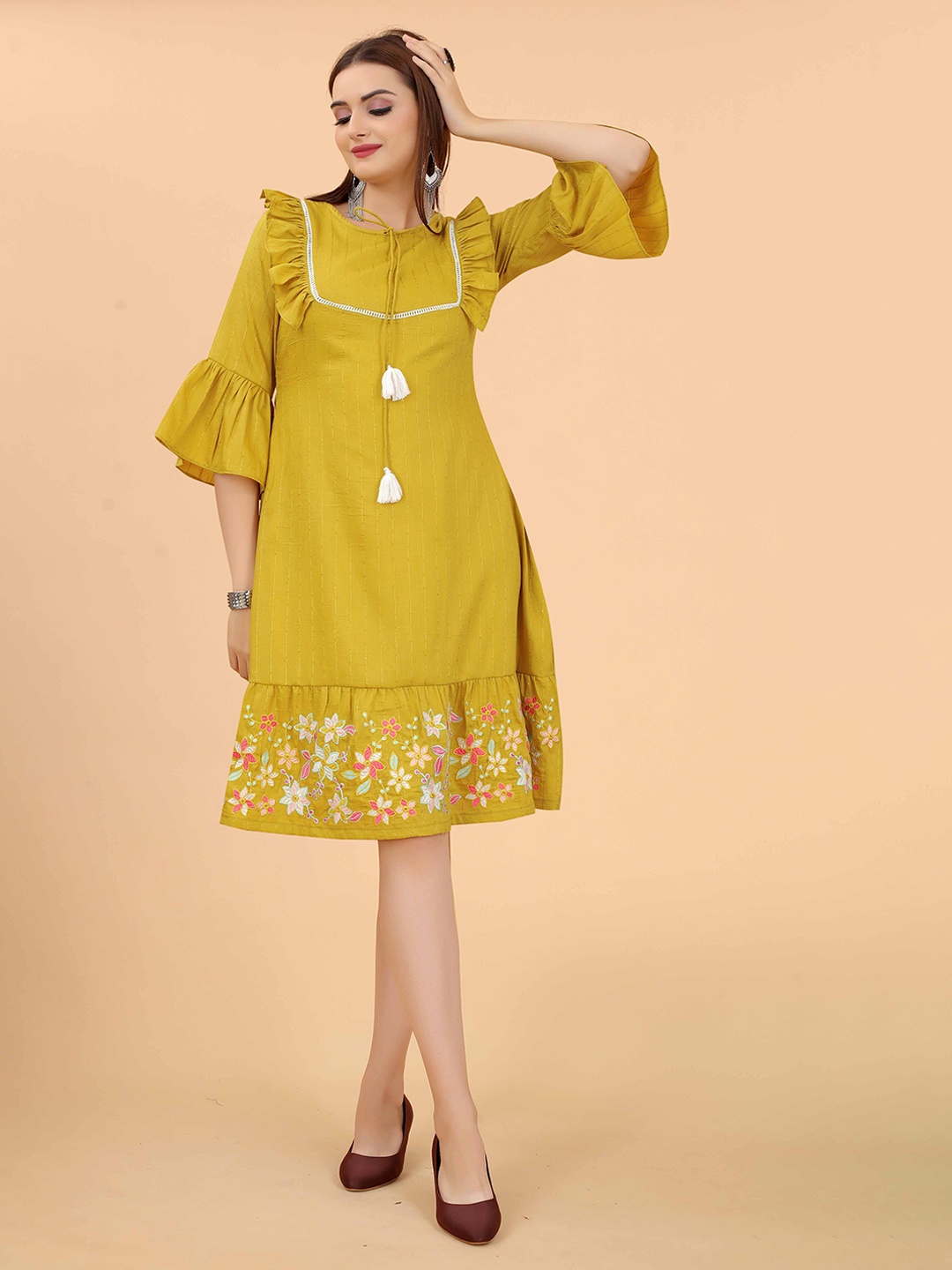 

Growish Floral Print Bell Sleeve A-Line Dress, Yellow