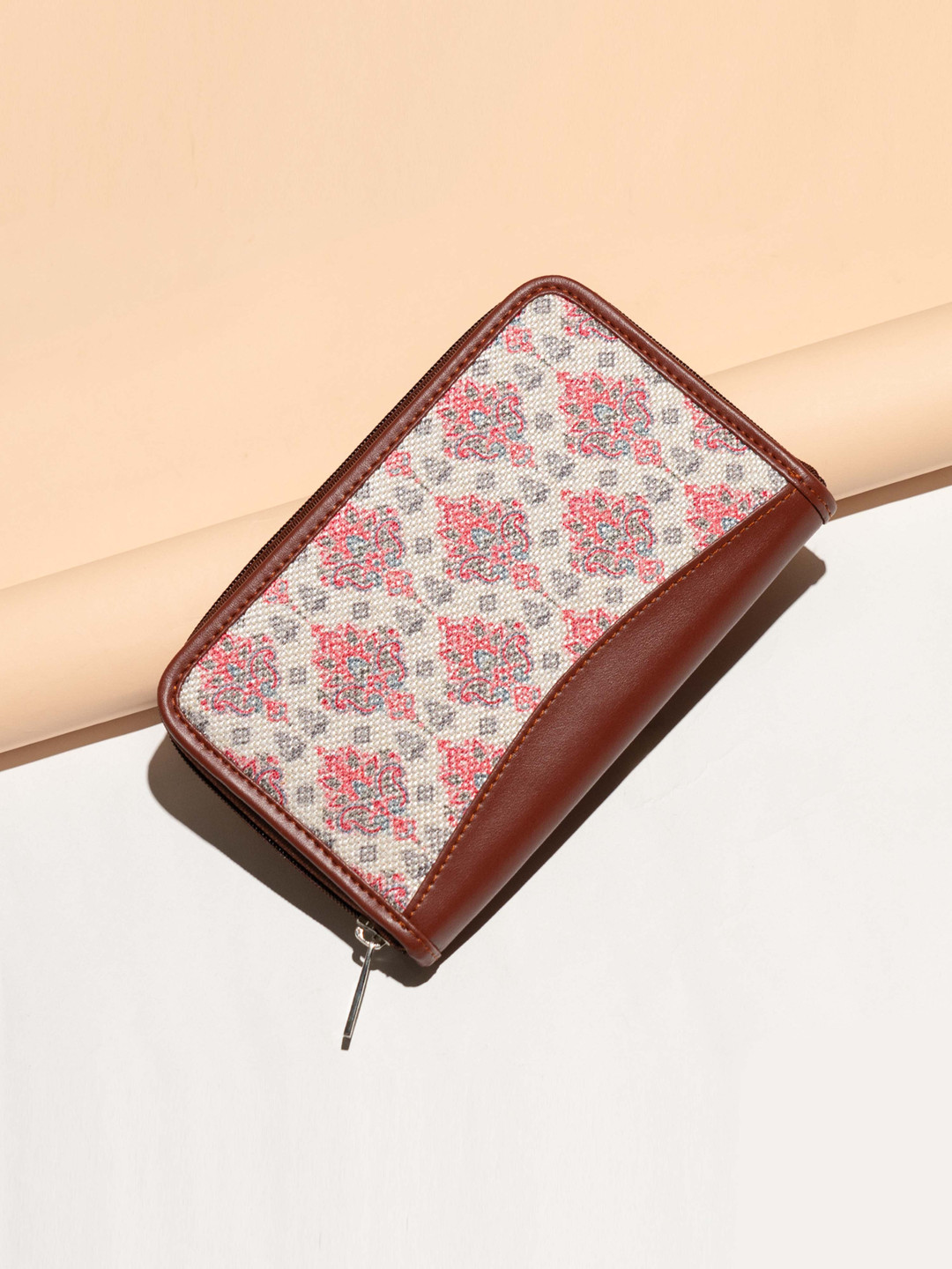 

ZOUK Floral Printed Zip Around Wallet, White