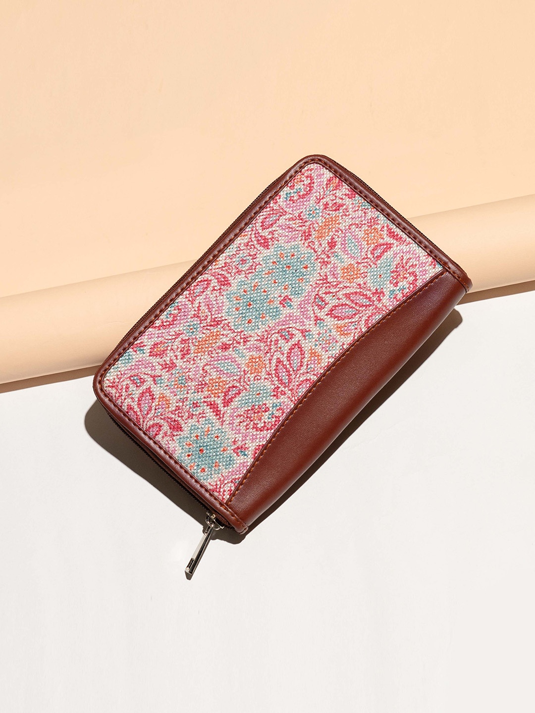 

ZOUK Floral Printed Zip Around Wallet, White