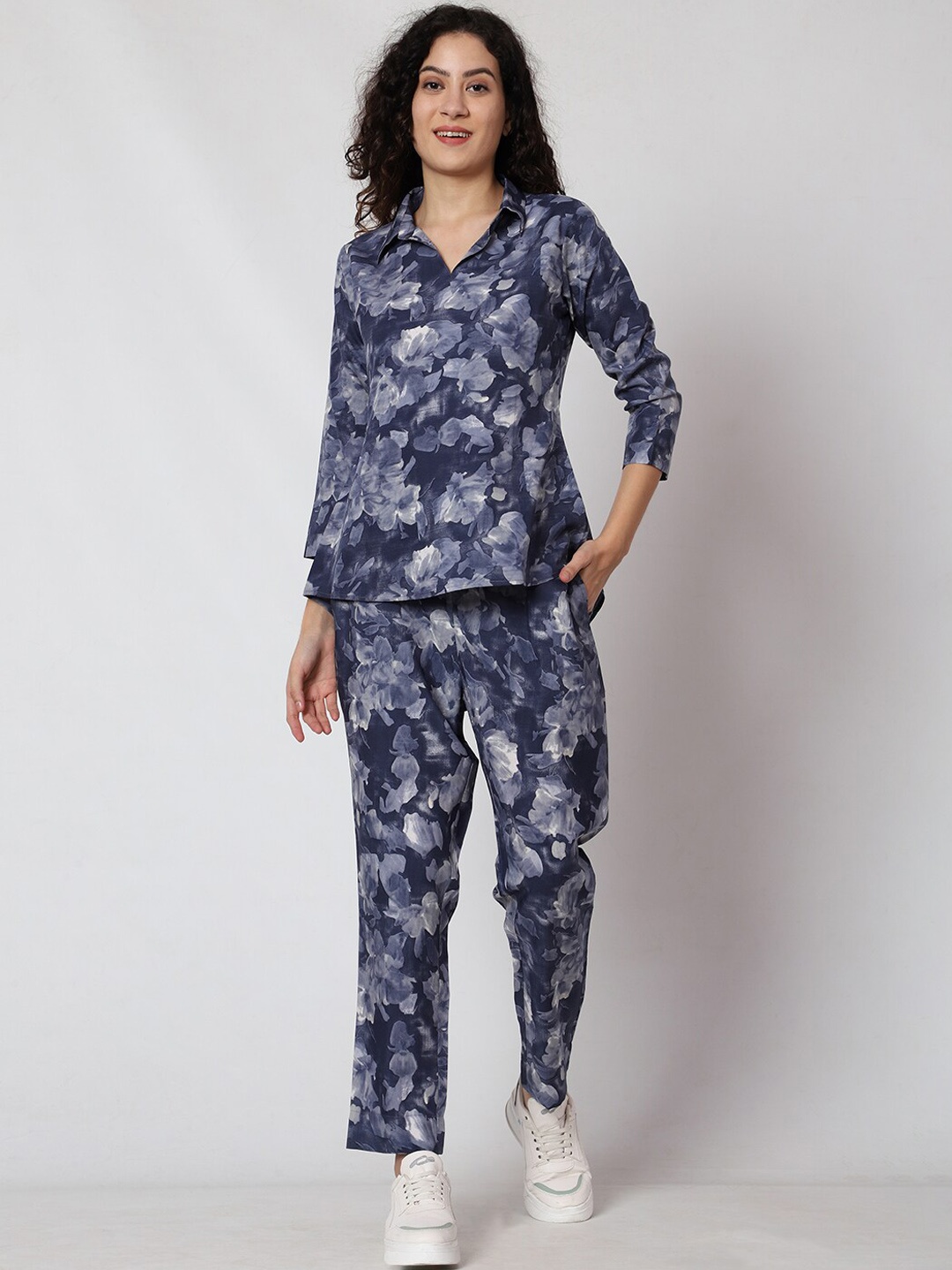 

Prettify Floral Printed Top With Trouser, Navy blue