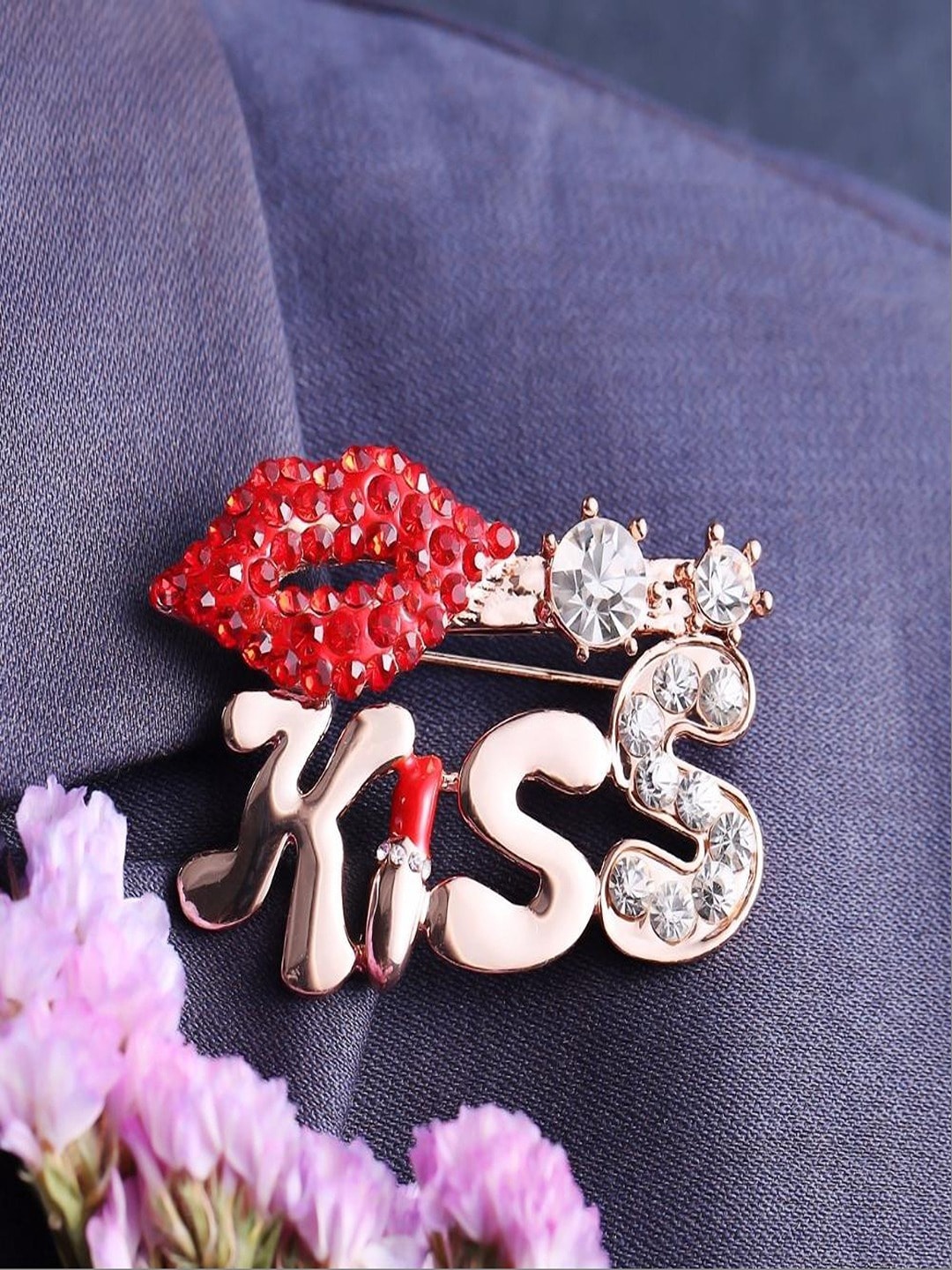 

UNIVERSITY TRENDZ Gold-Plated Crystal Studded Kiss Engraved Lips Brooch