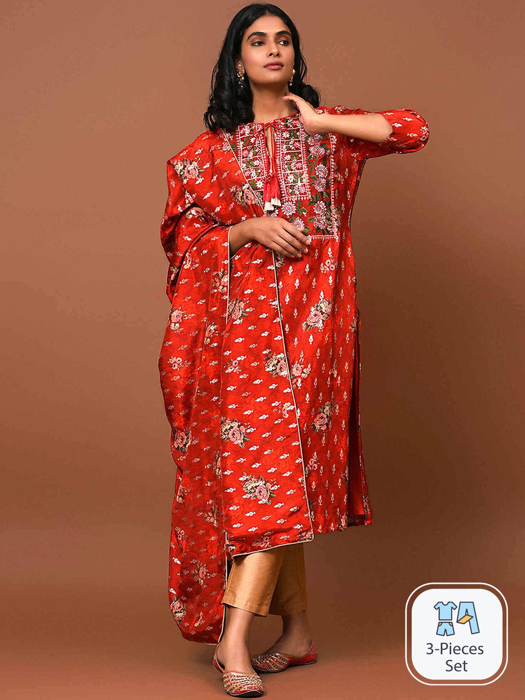 

NUHH Floral Printed Regular Tie-Up Neck Jacquard Kurta With Trousers & Dupatta, Red