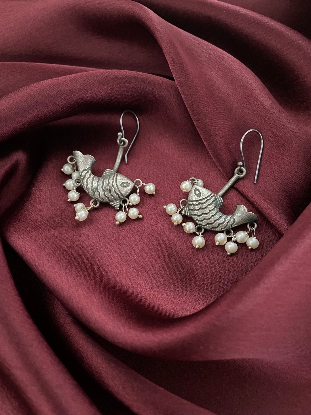 

Digital Dress Room Silver-Plated Classic Drop Earrings