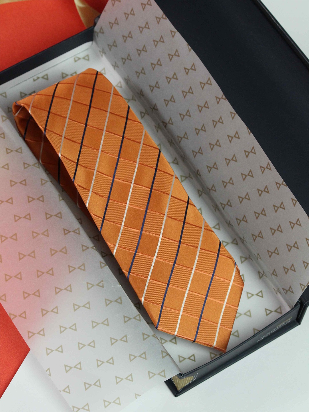 

Tossido Men Striped Broad Tie, Orange