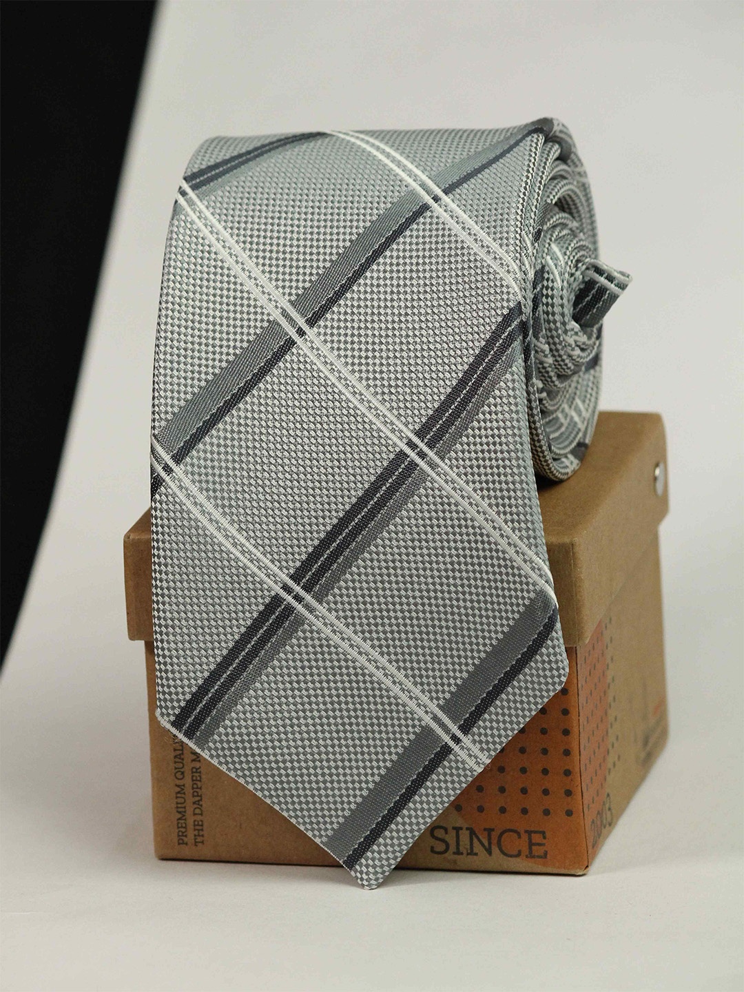 

Tossido Men Checked Microfiber Formal Broad Tie, Grey