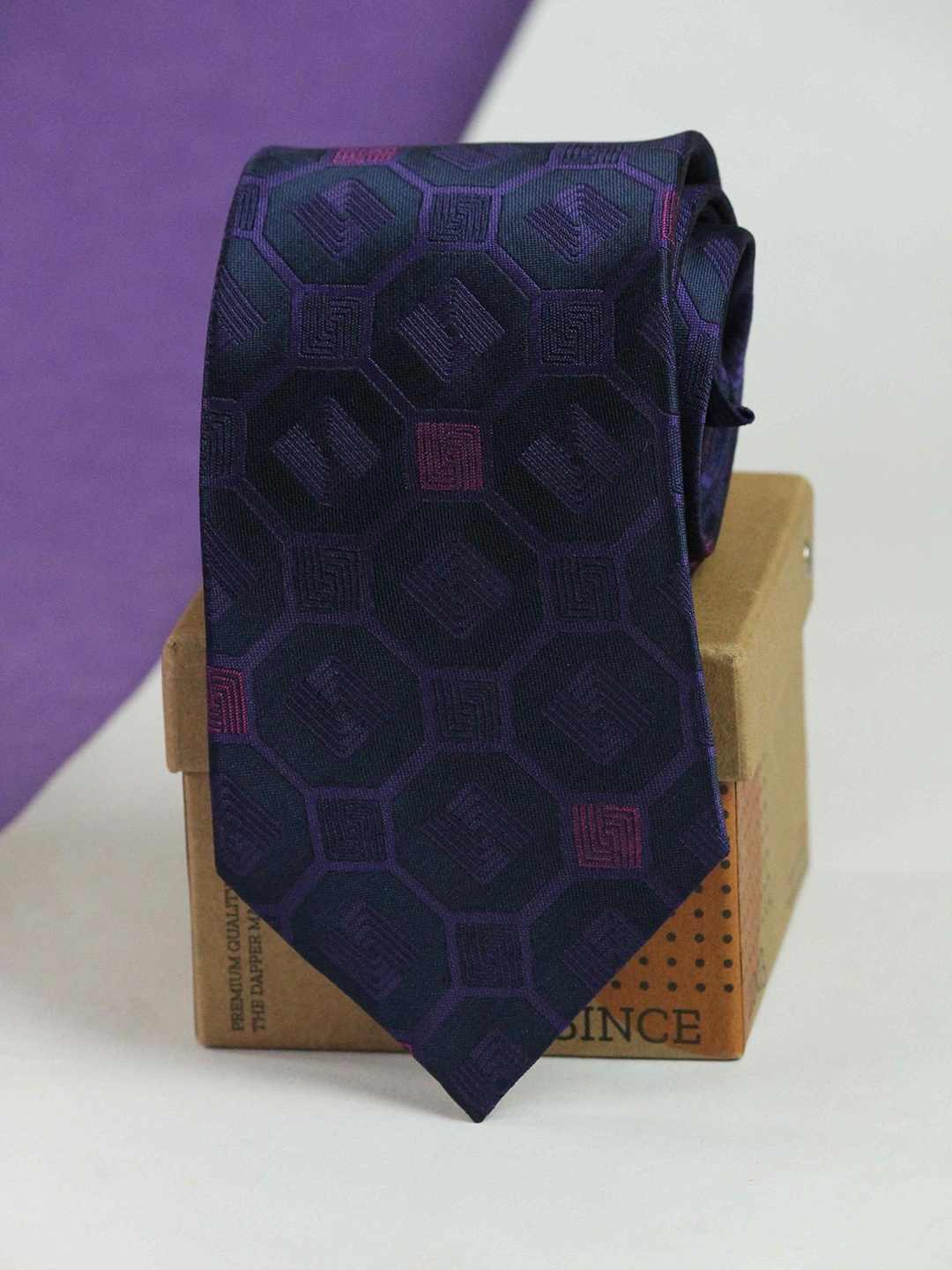 

Tossido Men Geometric Design Broad Tie, Purple