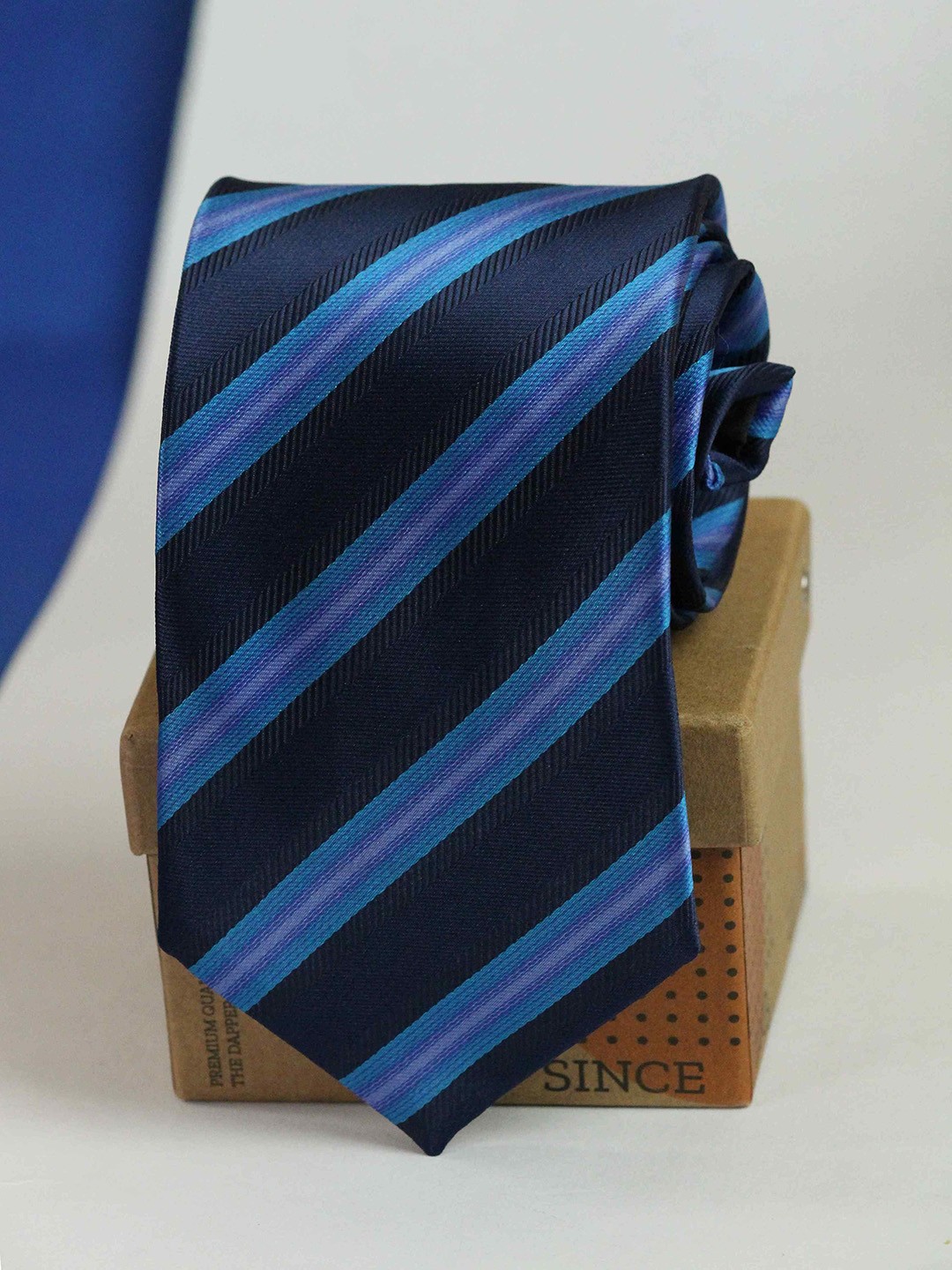 

Tossido Striped Broad Tie, Blue