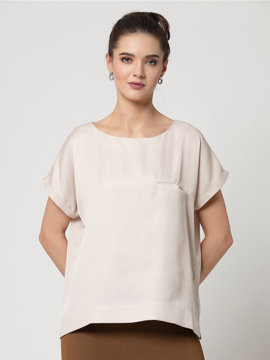 

OFFICE & YOU Extended Sleeves Cotton Boxy Top, Off white