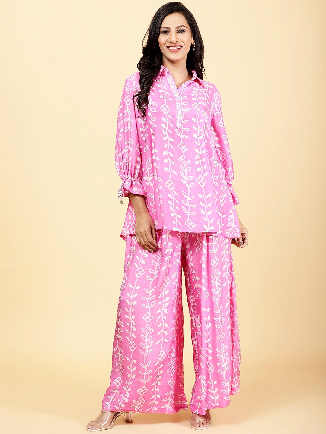 

Meena Bazaar Floral Printed Shirt Collar A-Line Kurti With Palazzos, Pink