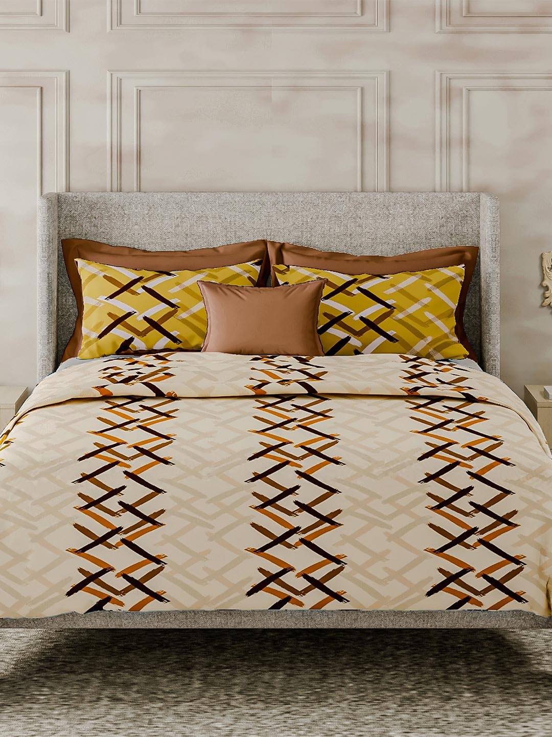 

LABHAM Beige & Brown Ethnic Motifs Cotton 180 TC King Bedsheet with 2 Pillow Covers