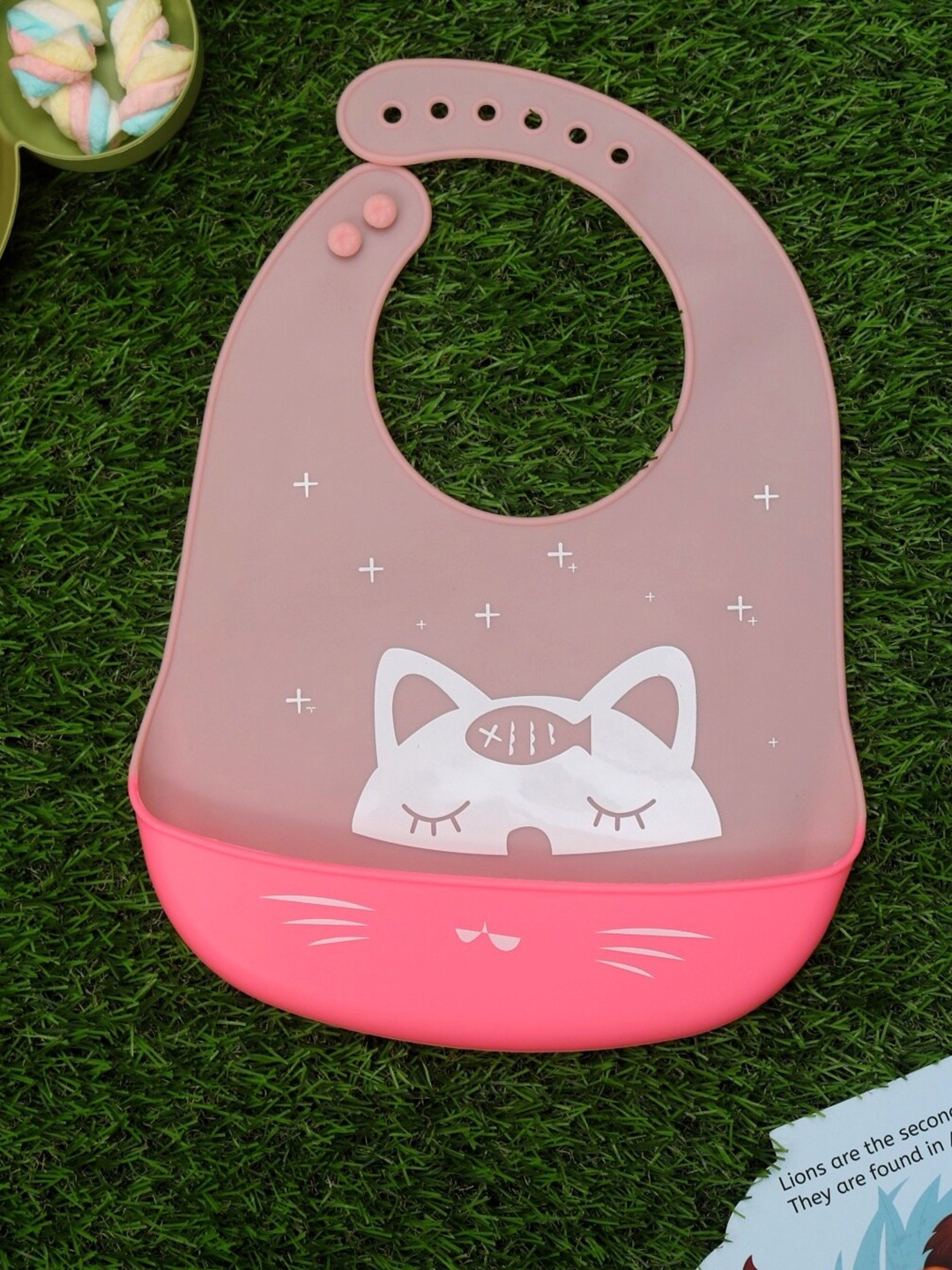 

Yellow Bee Infants Girls Kitty Printed Bibs With Crumb Catcher, Pink