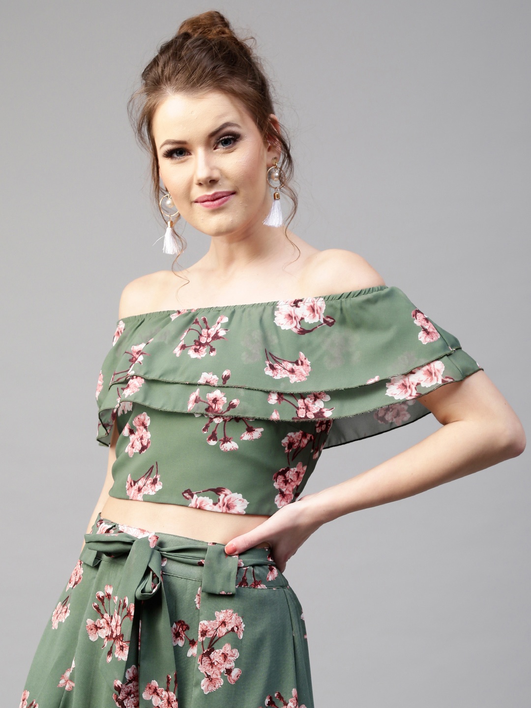 

SASSAFRAS Women Green Floral Print Layered Crop Bardot Top